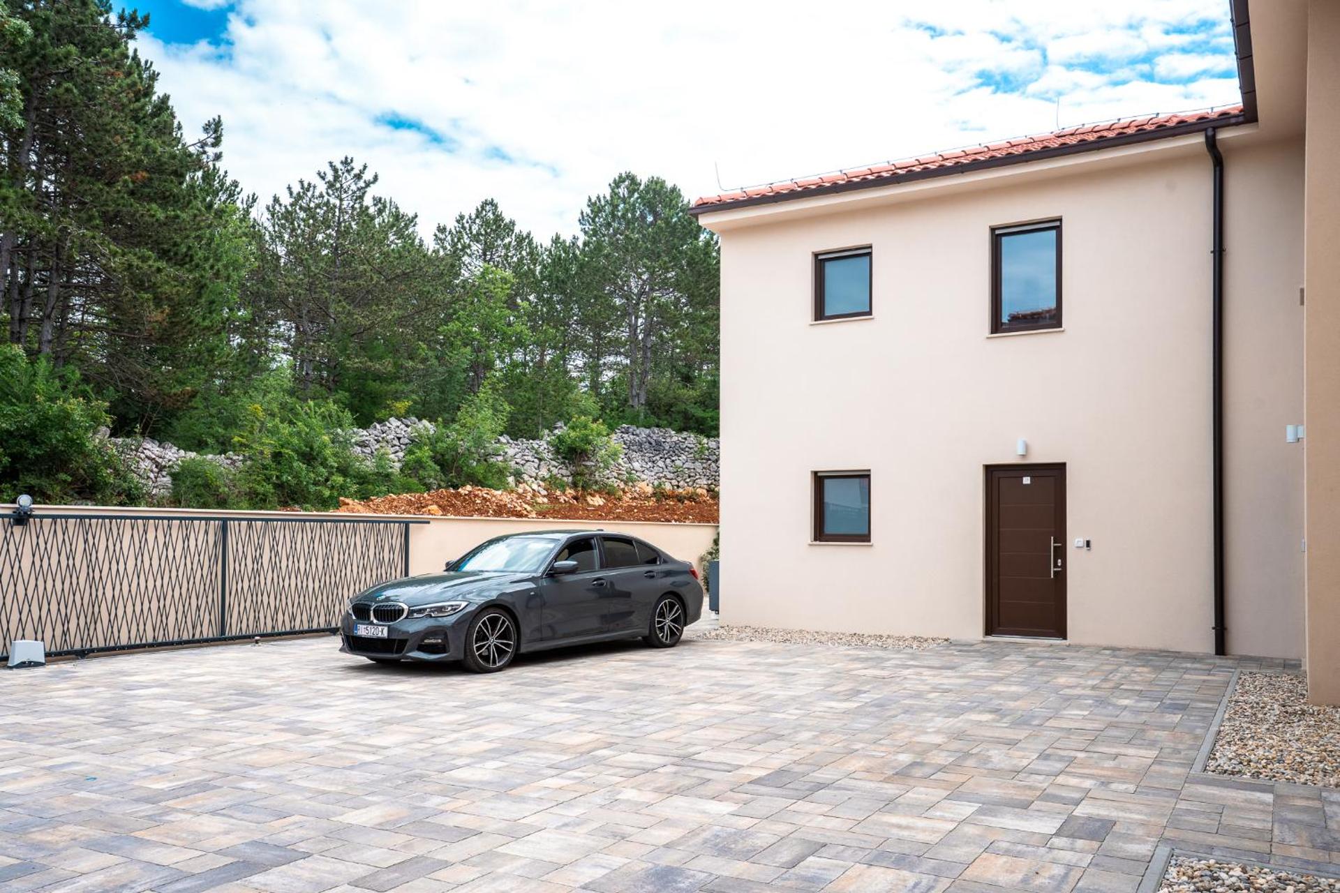 VSG Resort - 200m from Beach, Pool, Sauna & Jacuzzi