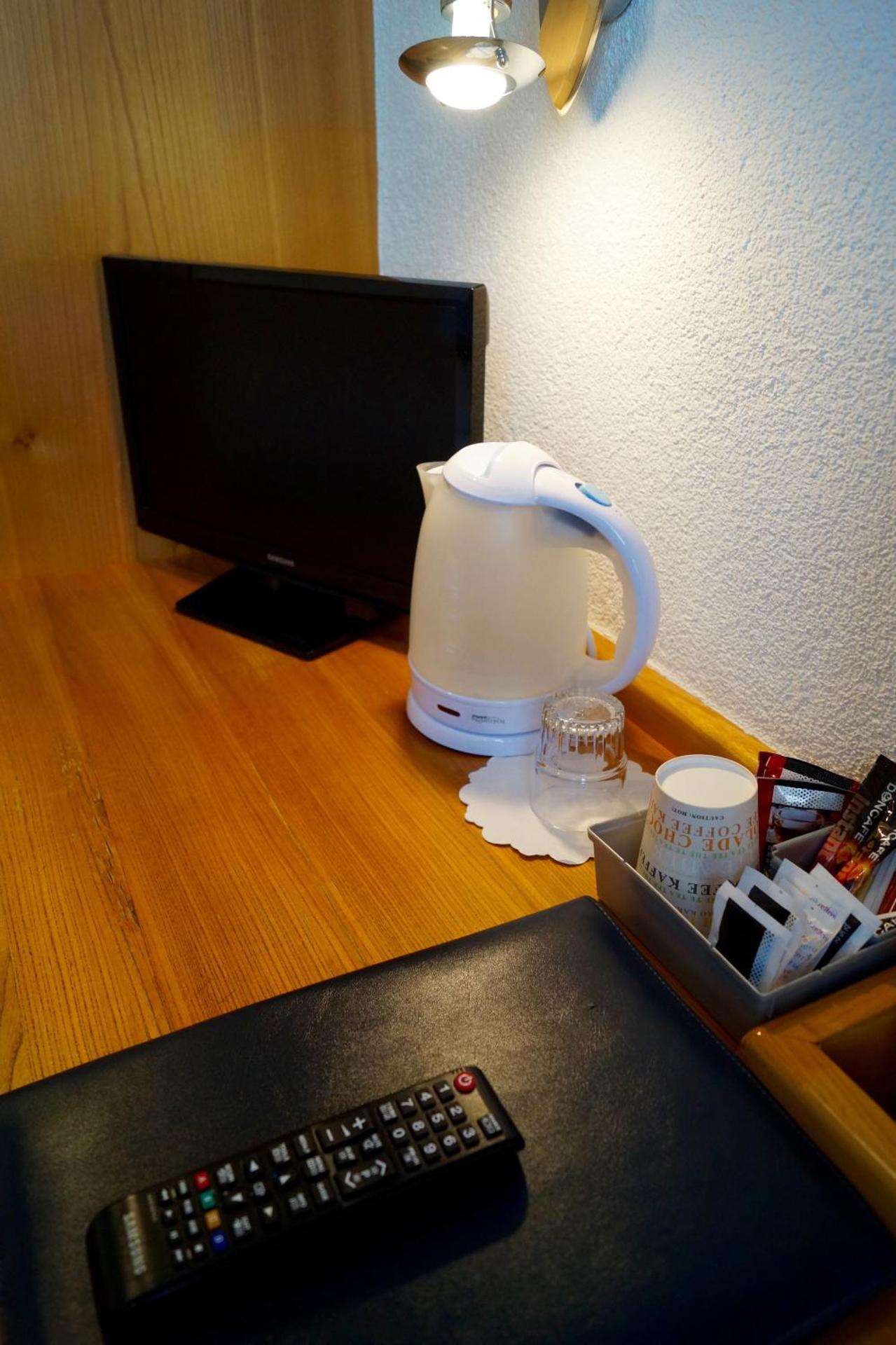 Coffee/tea facilities