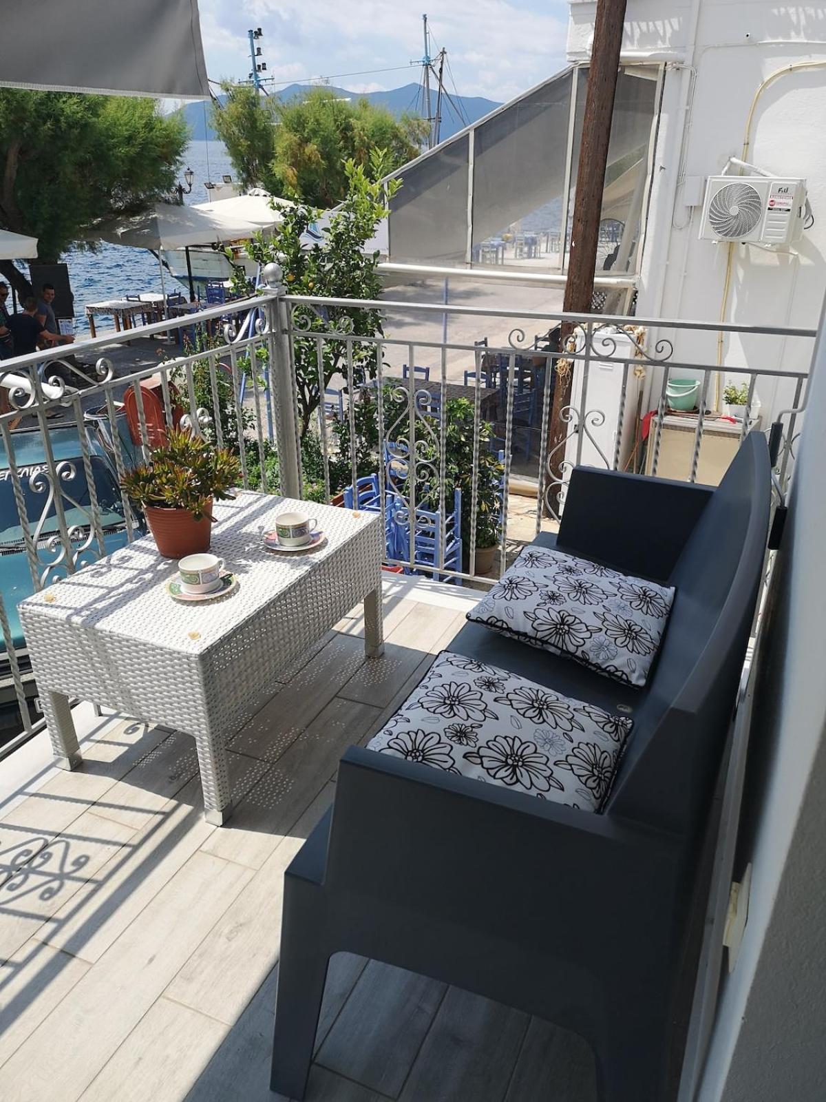 Kassi's seaside escape