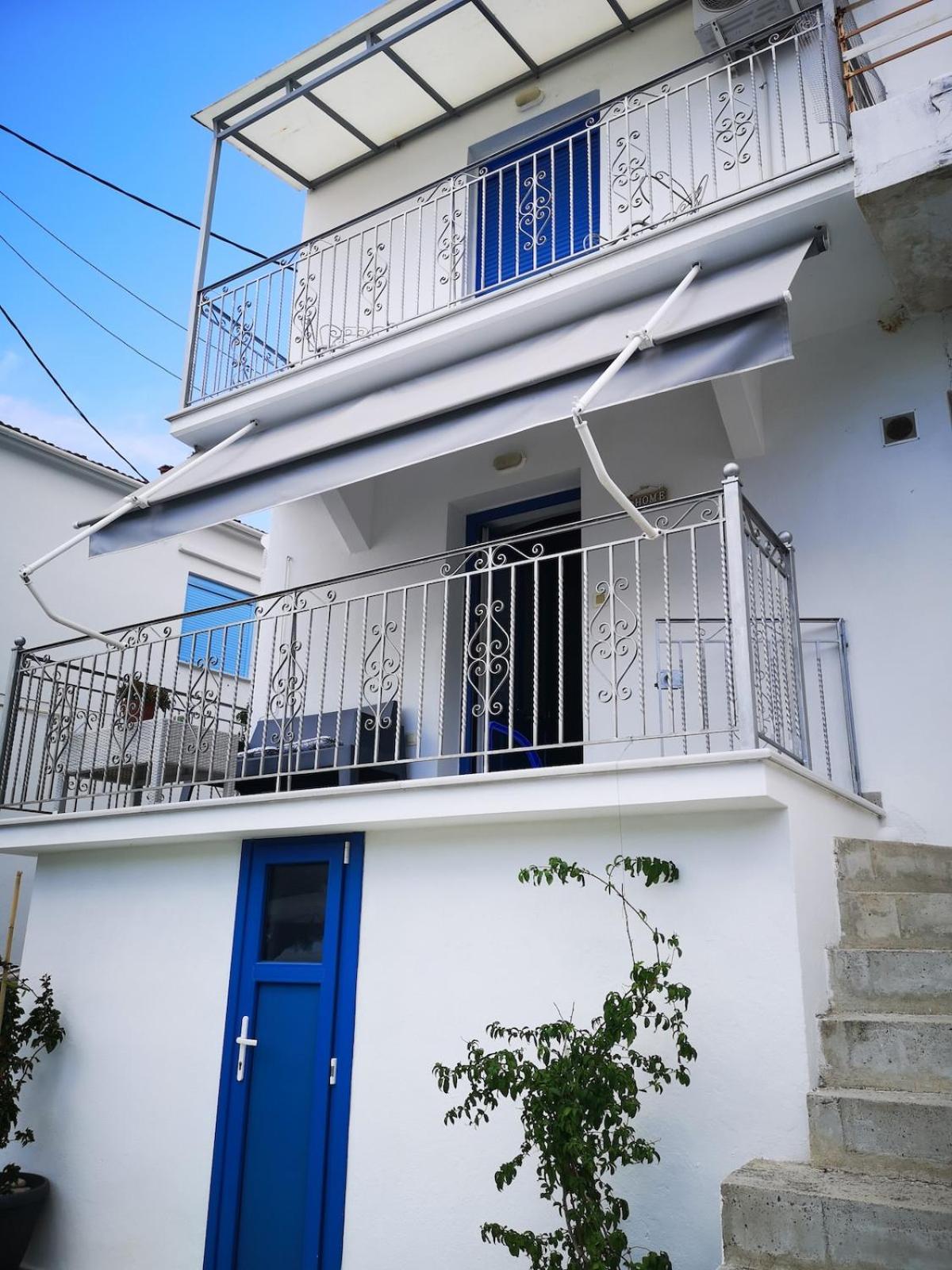 Kassi's seaside escape