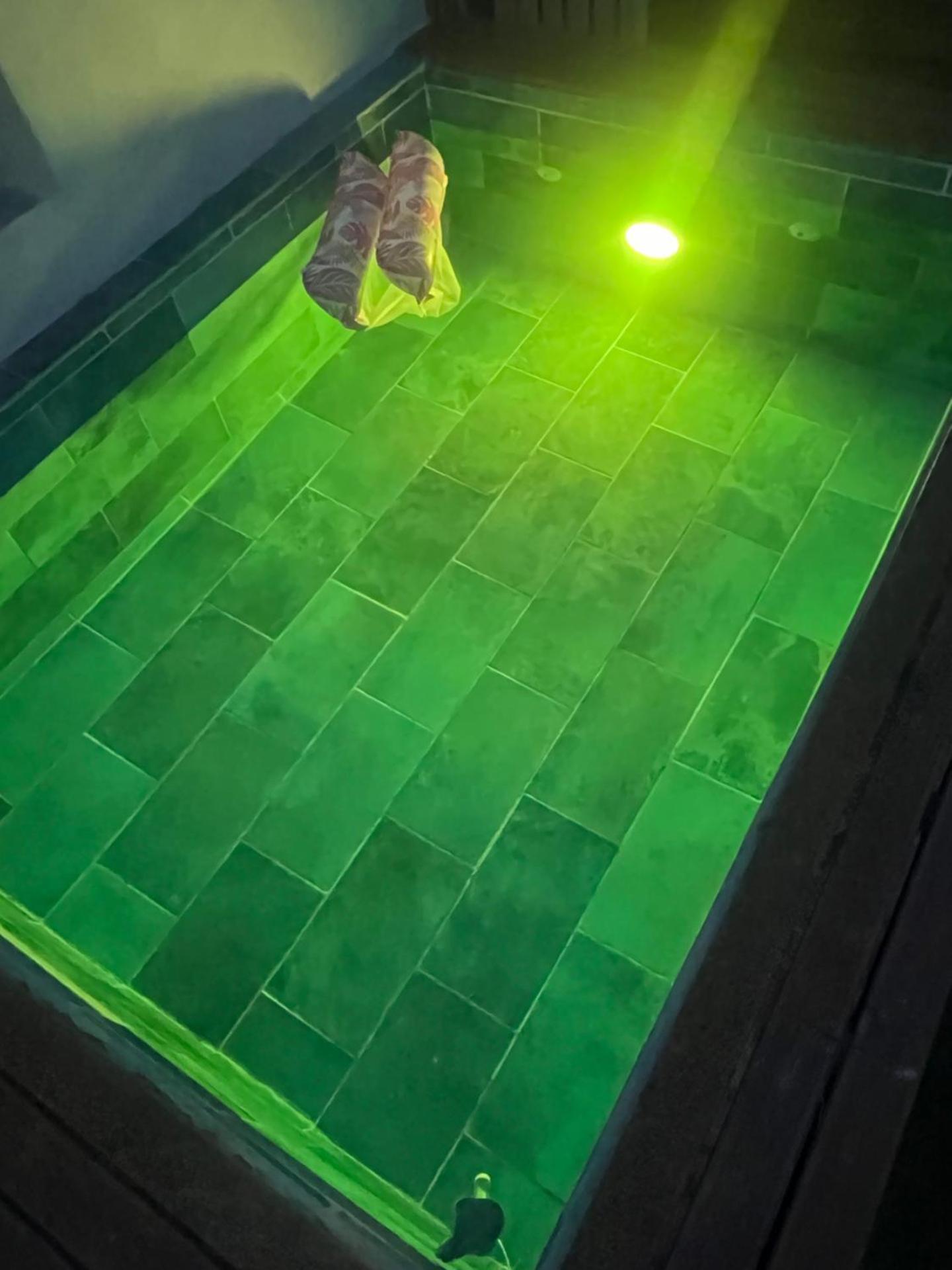 Chambre et Spa Sud Doré avec Piscine en saison