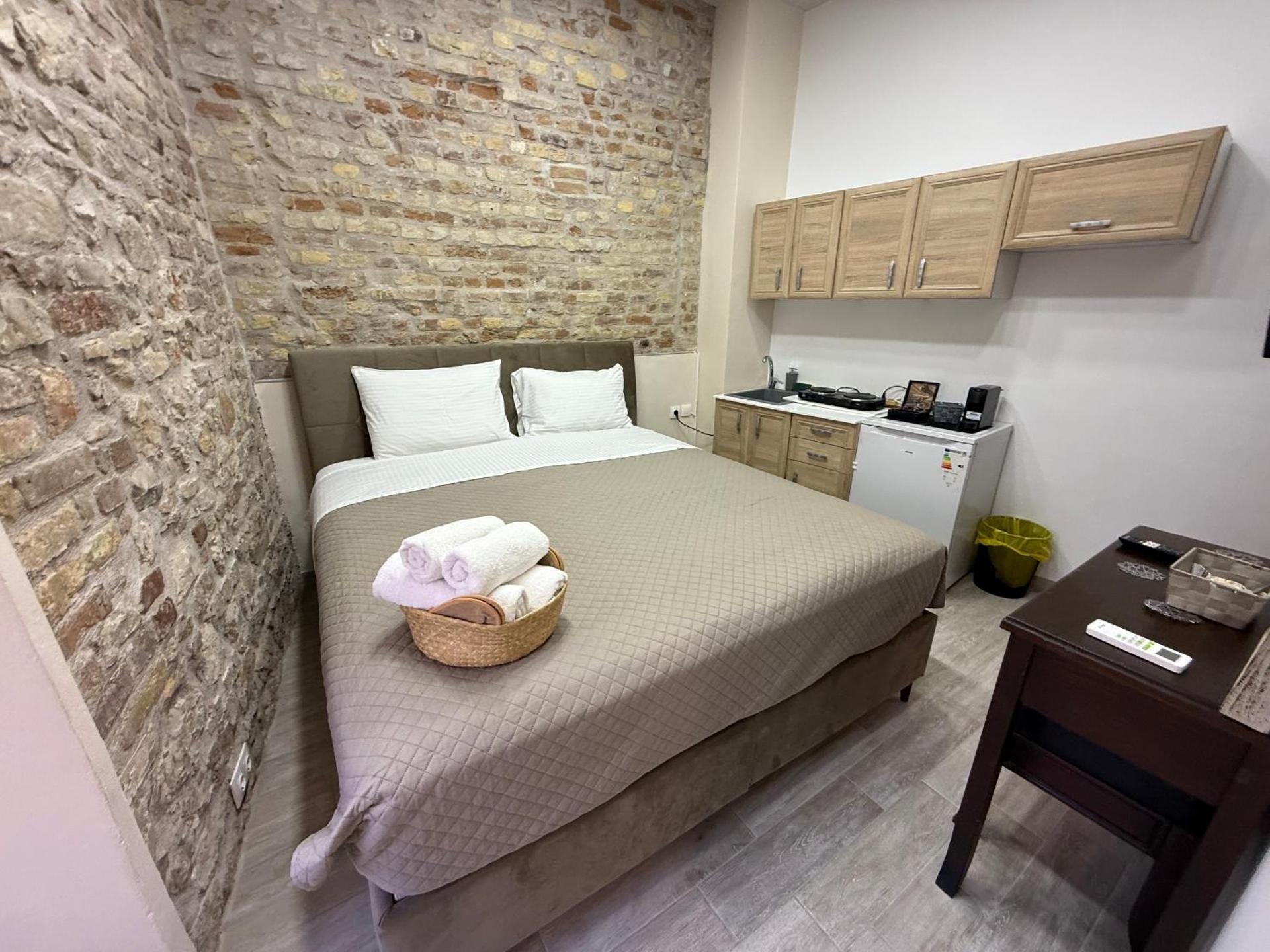 TRAVELLERS CORFU TOWN Luxury Suites, Studios & Apartments