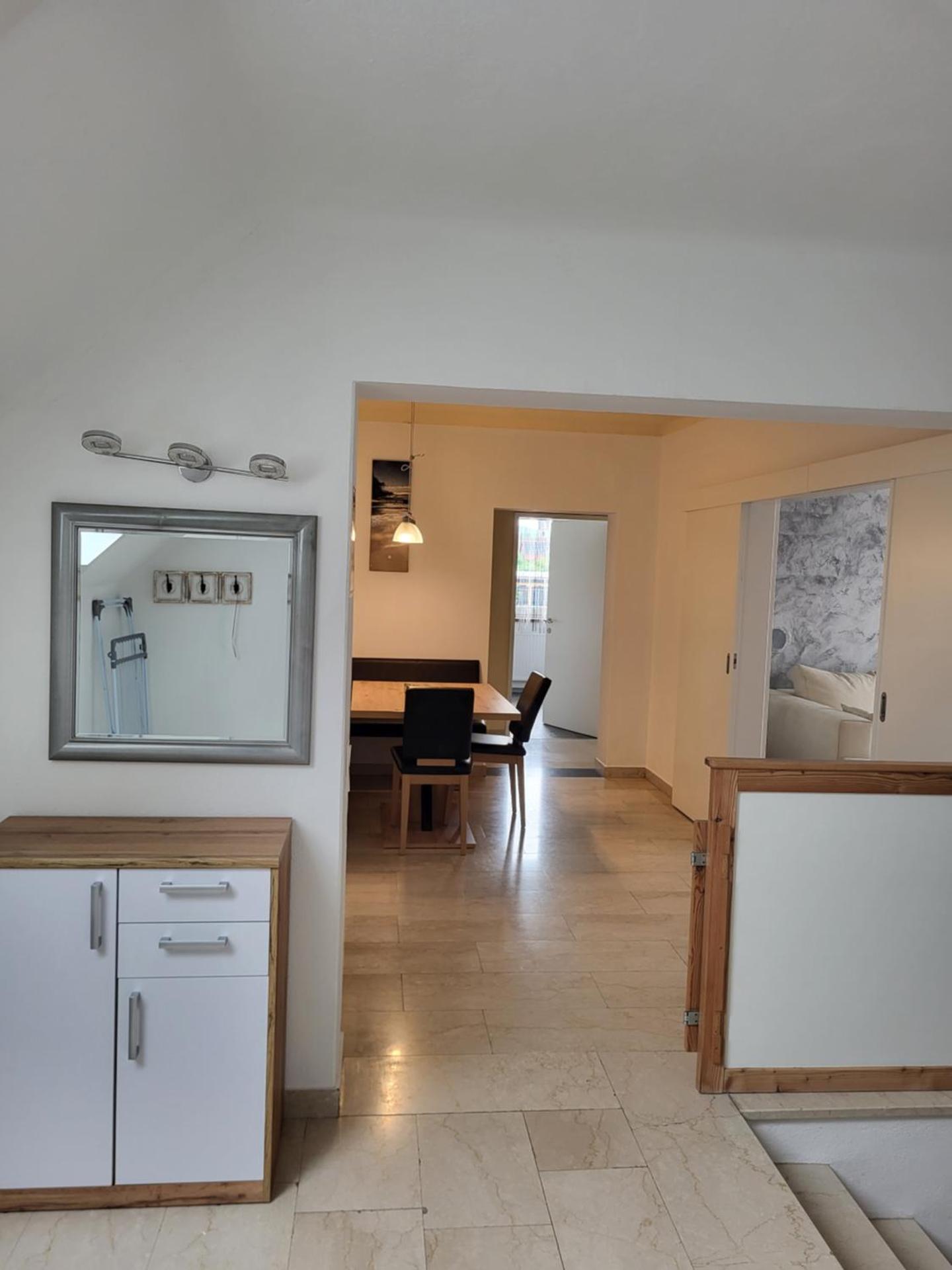 Apartment Karin, Eigener Eingang, 3 Schlafzimmer, Doppelcarport