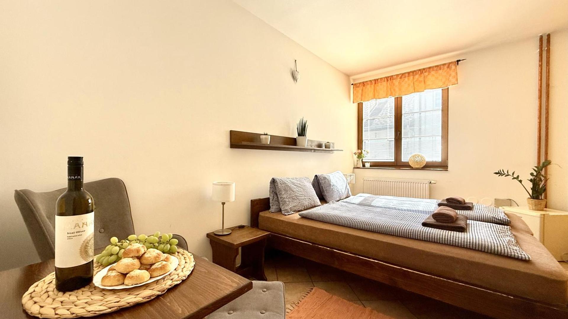 Penzion a Vinoteka Hrozen