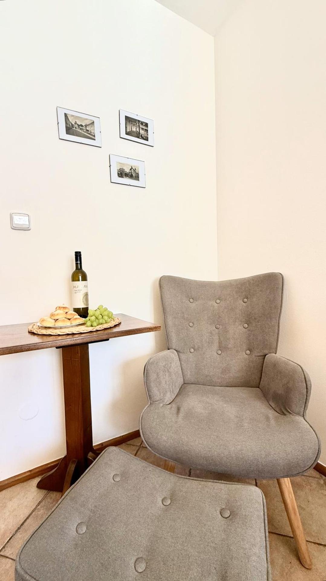 Penzion a Vinoteka Hrozen