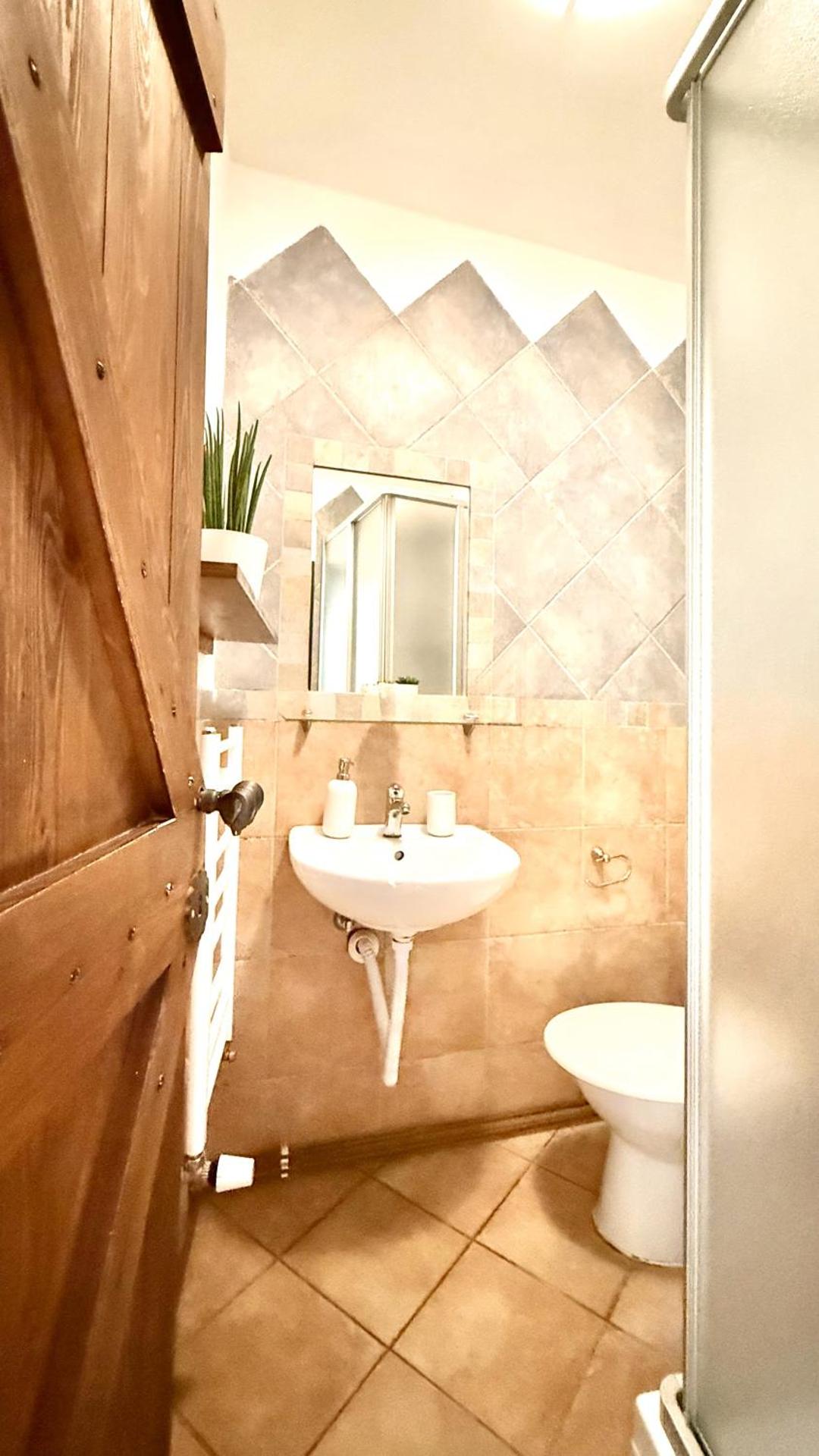 Penzion a Vinoteka Hrozen