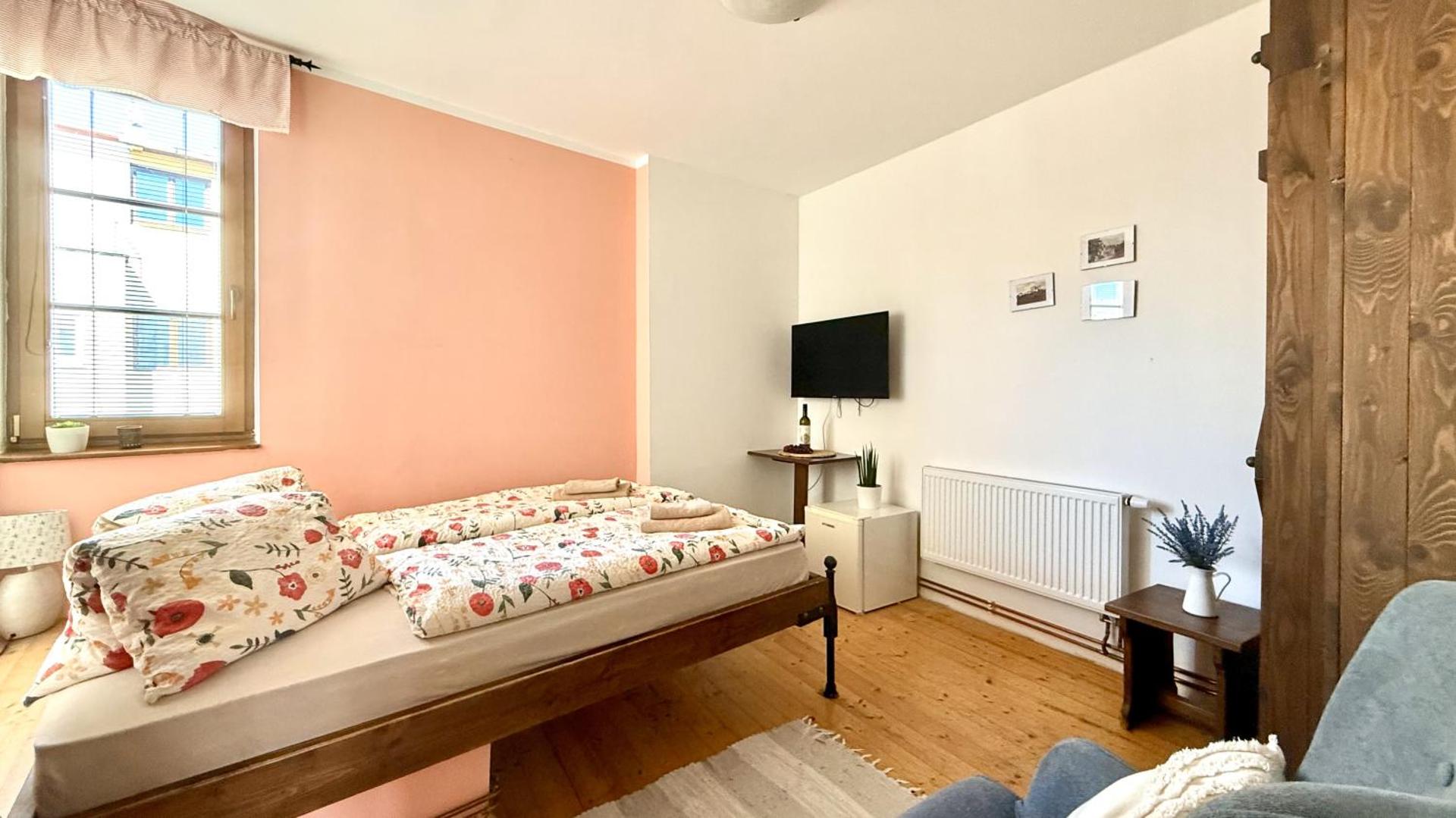 Penzion a Vinoteka Hrozen