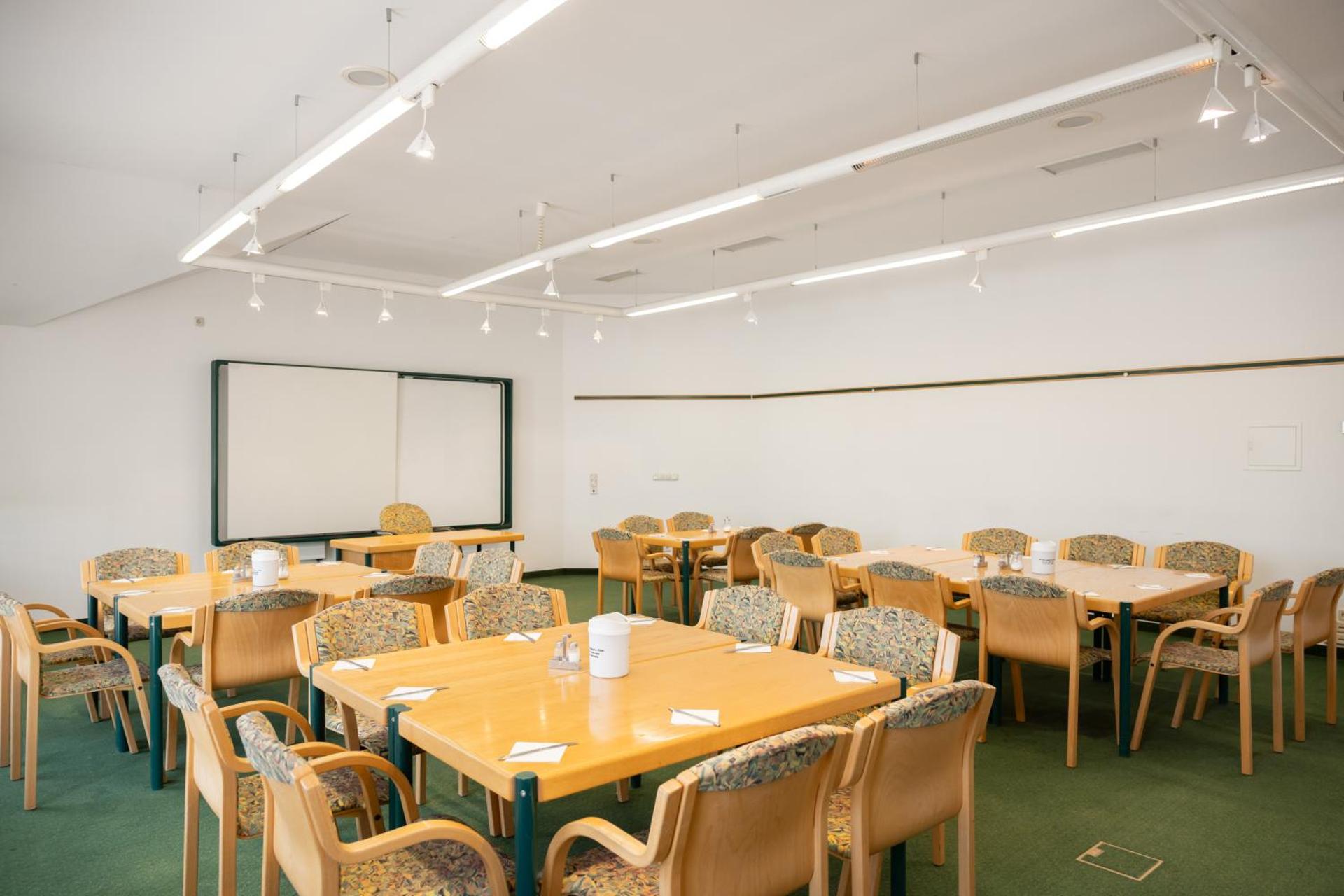 Meeting/conference room