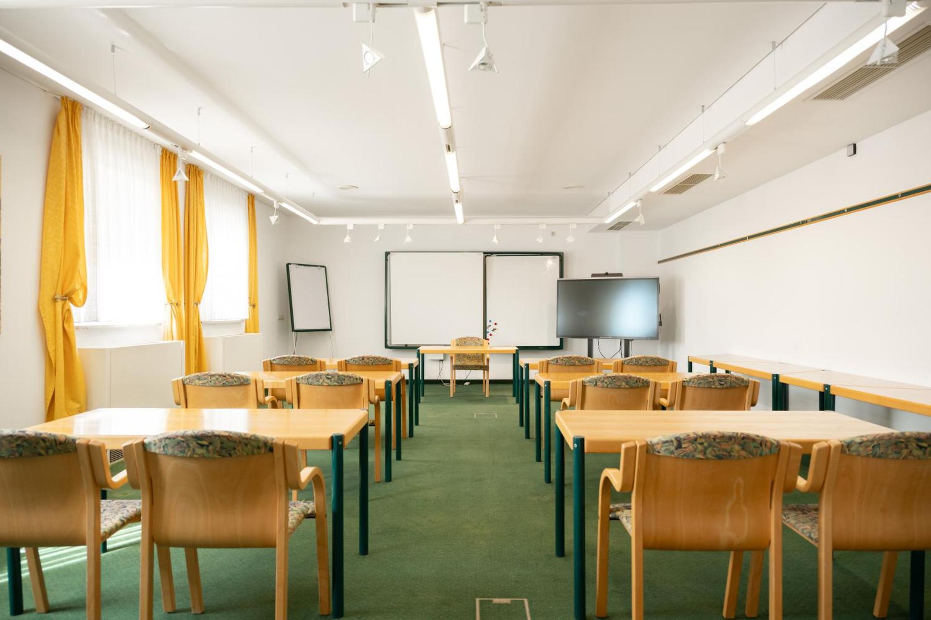 Meeting/conference room