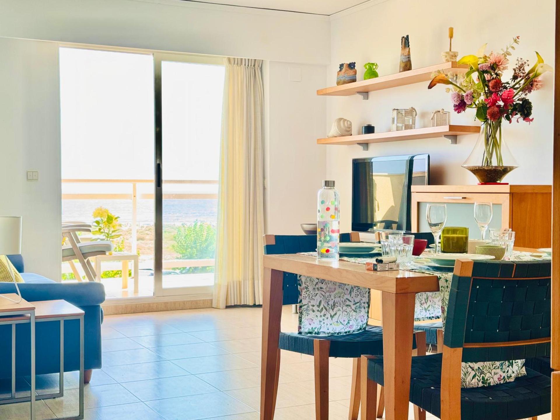 .Apartamento 1a linea de playa + piscina + parking DAIMUS