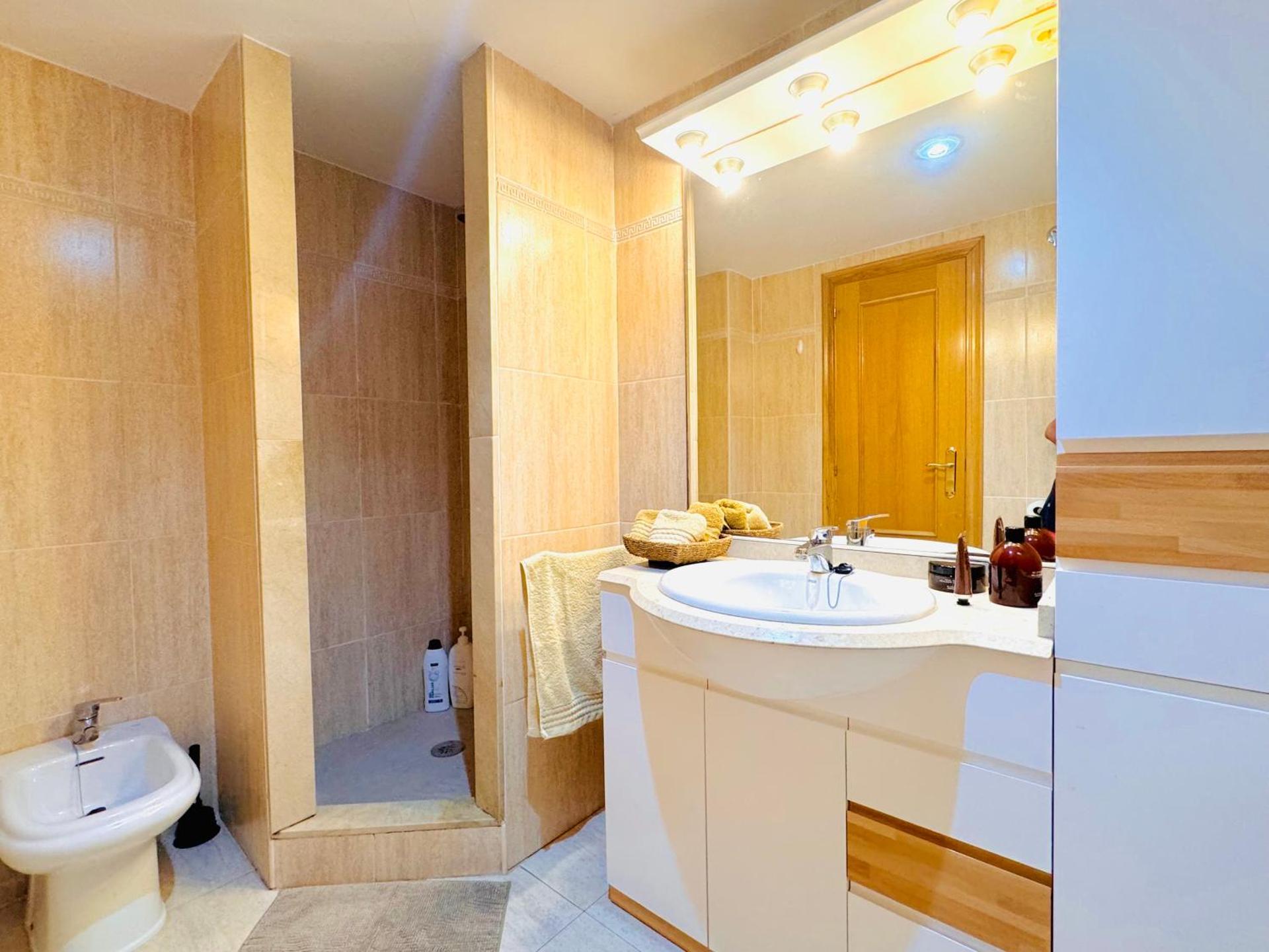 .Apartamento 1a linea de playa + piscina + parking DAIMUS