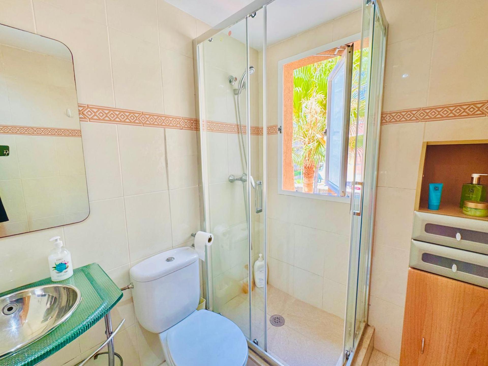 .Apartamento 1a linea de playa + piscina + parking DAIMUS