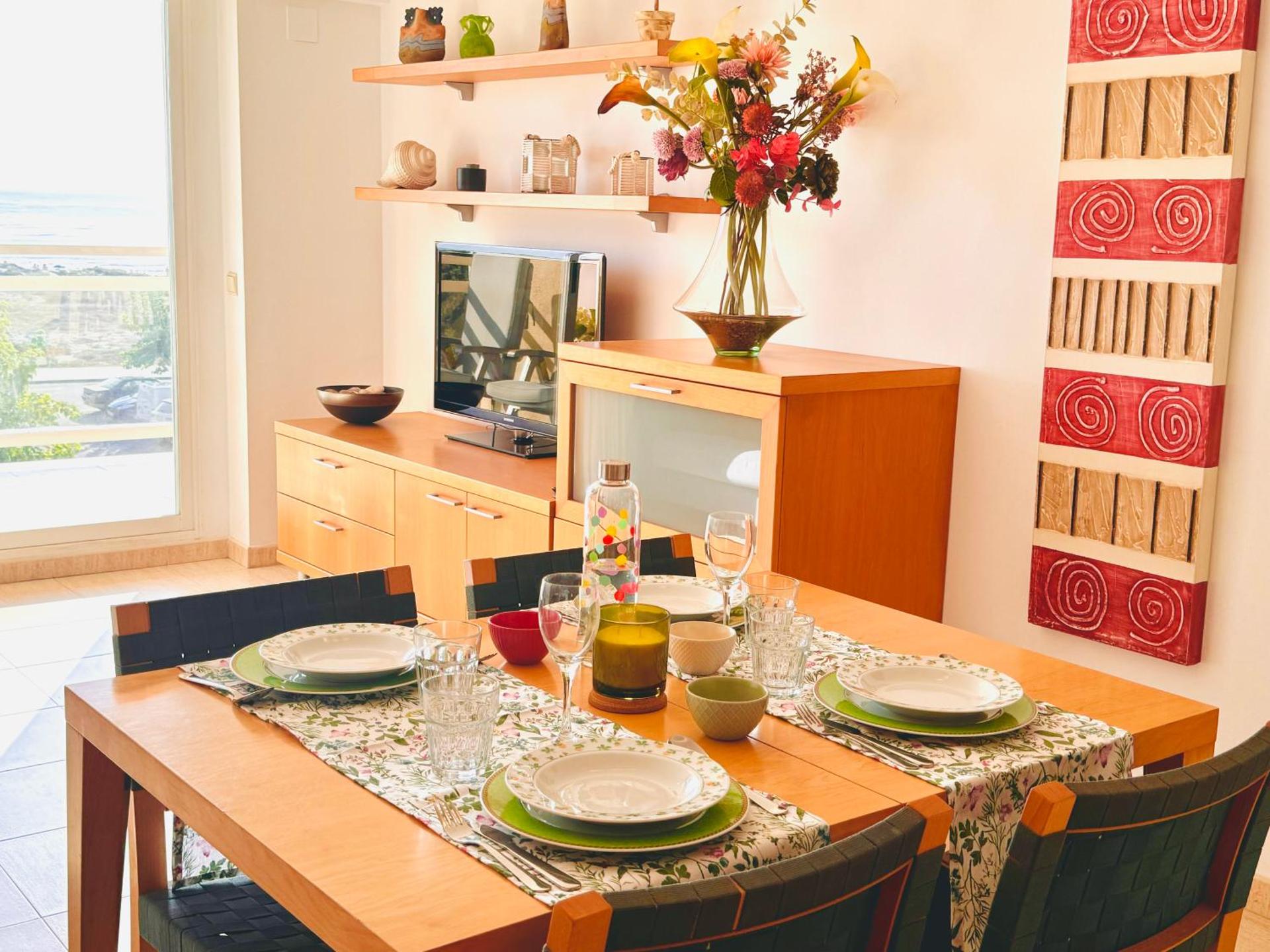 .Apartamento 1a linea de playa + piscina + parking DAIMUS