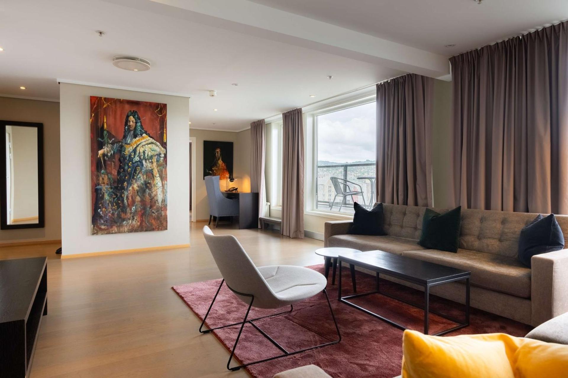 Photo of the whole room