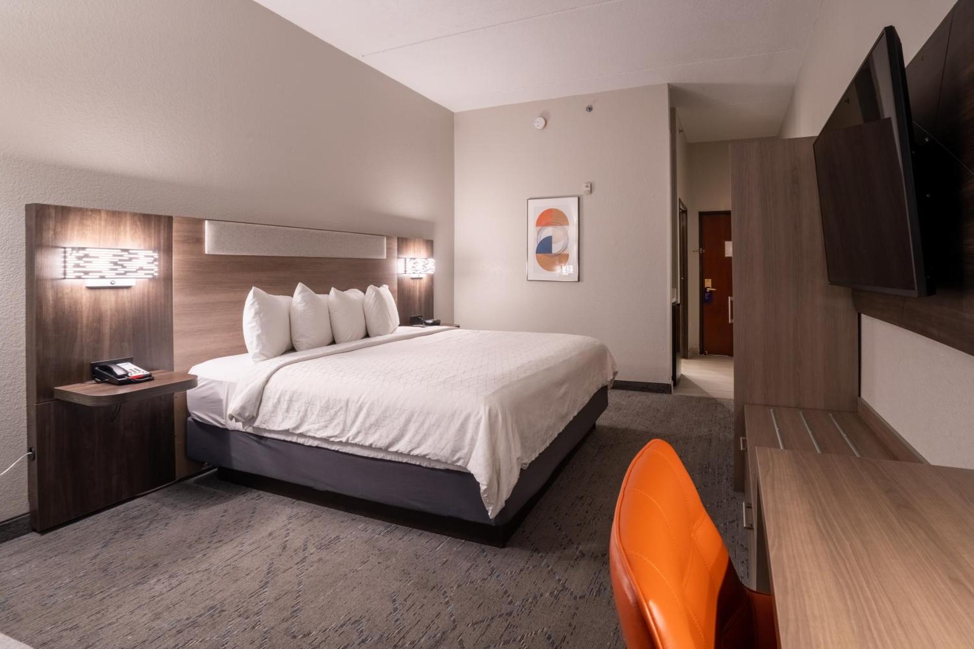 King Room - Mobility Access/Hearing Accessible