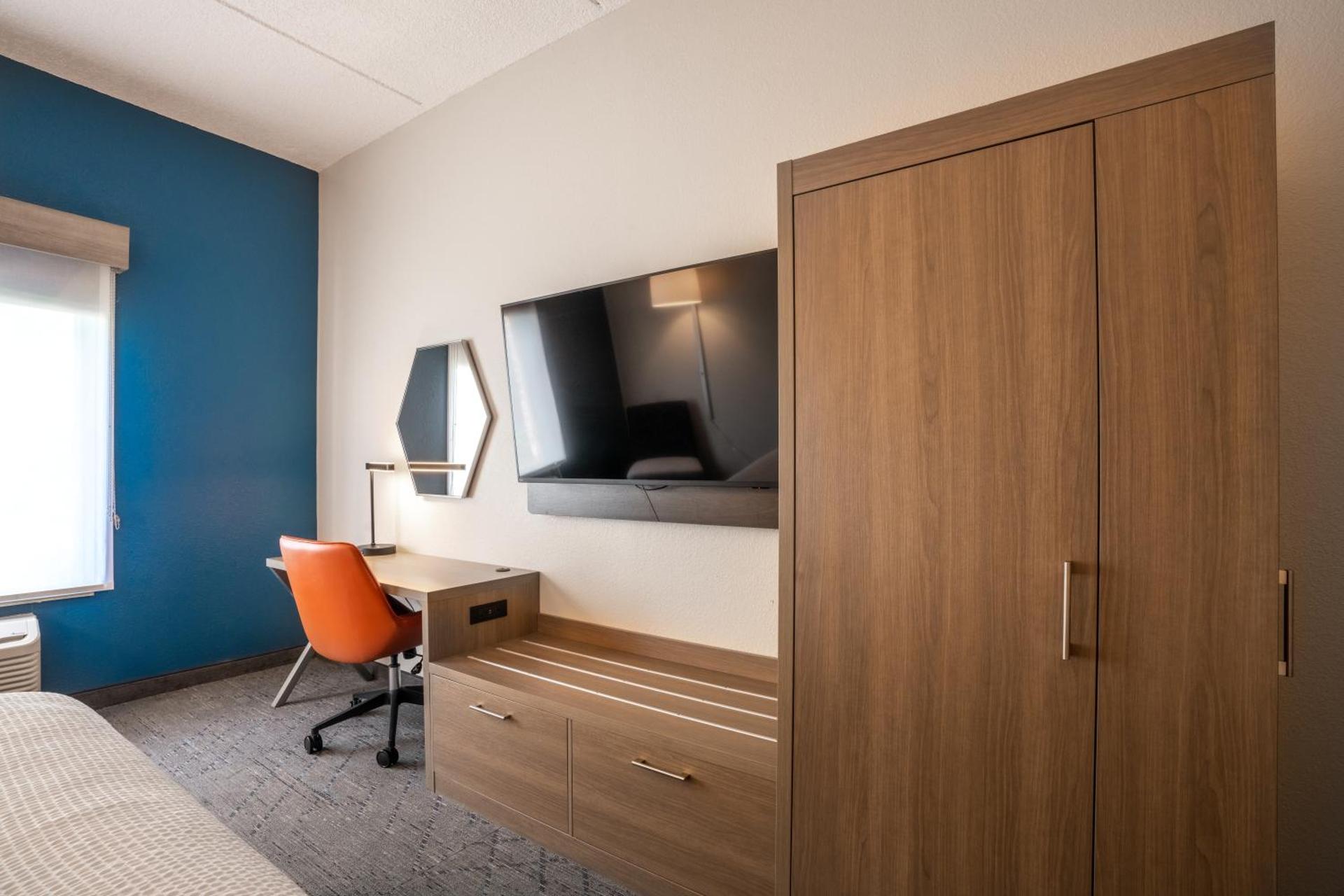 Standard Queen Room with Two Queen Beds