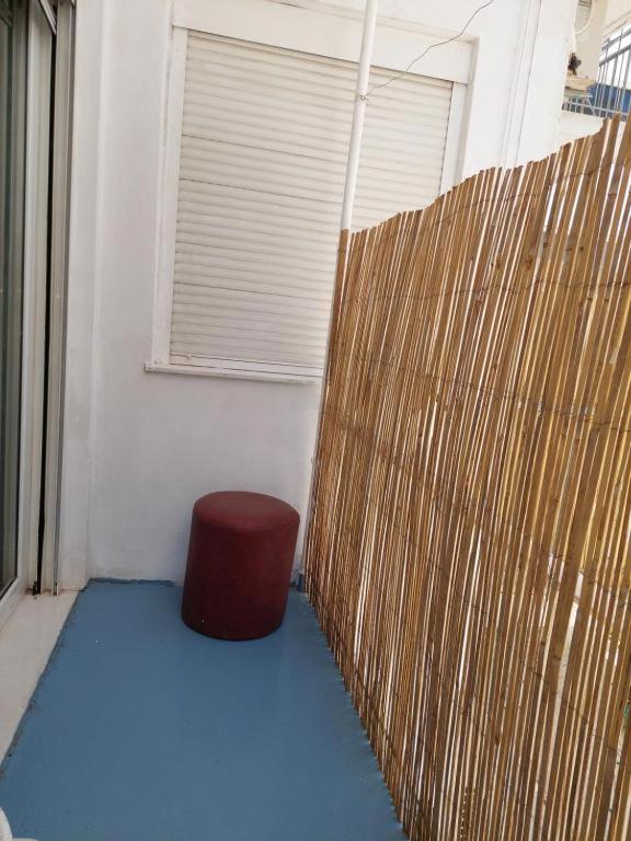 Acropolis views in Monastiraki square