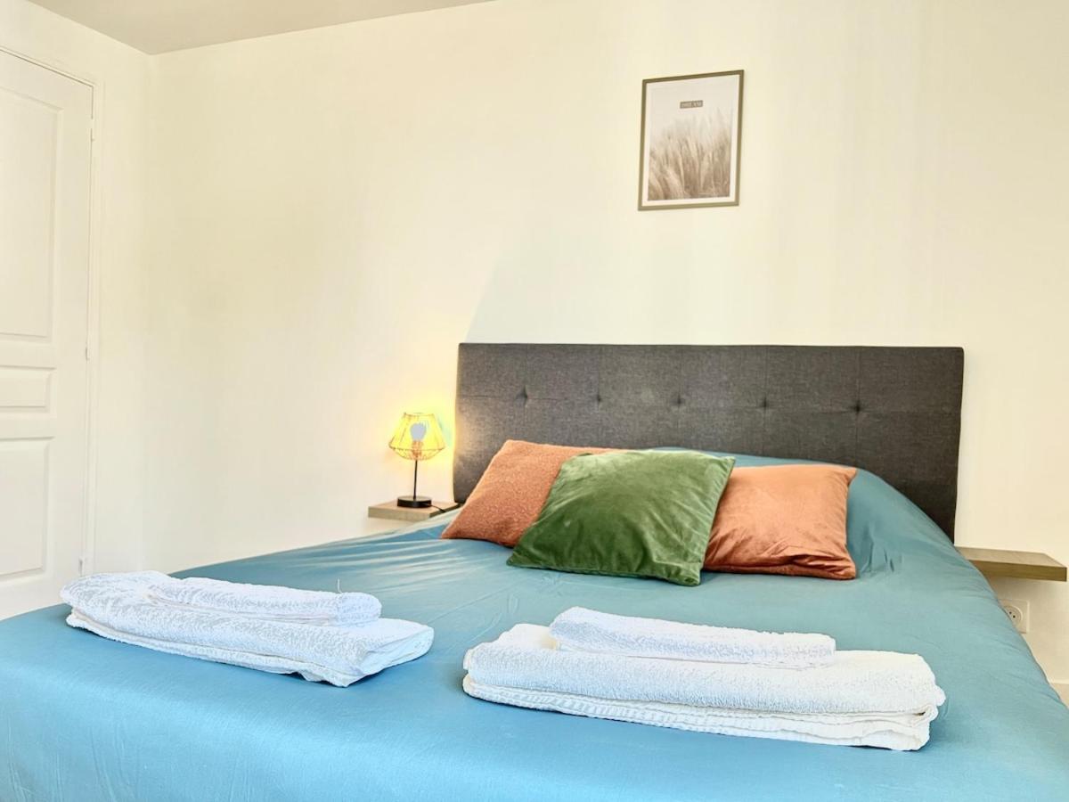 Le St-Hilaire, House in the city center with patio with parking