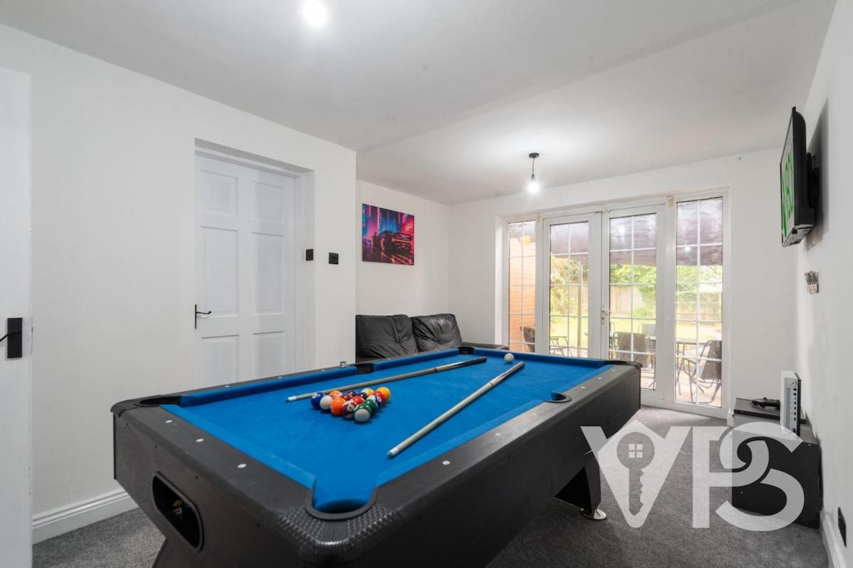 Contractors Family Near Hospital