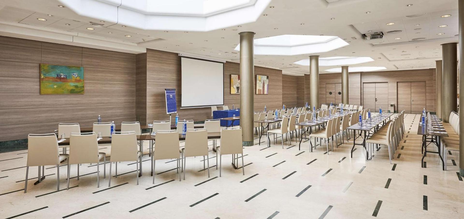 Meeting/conference room