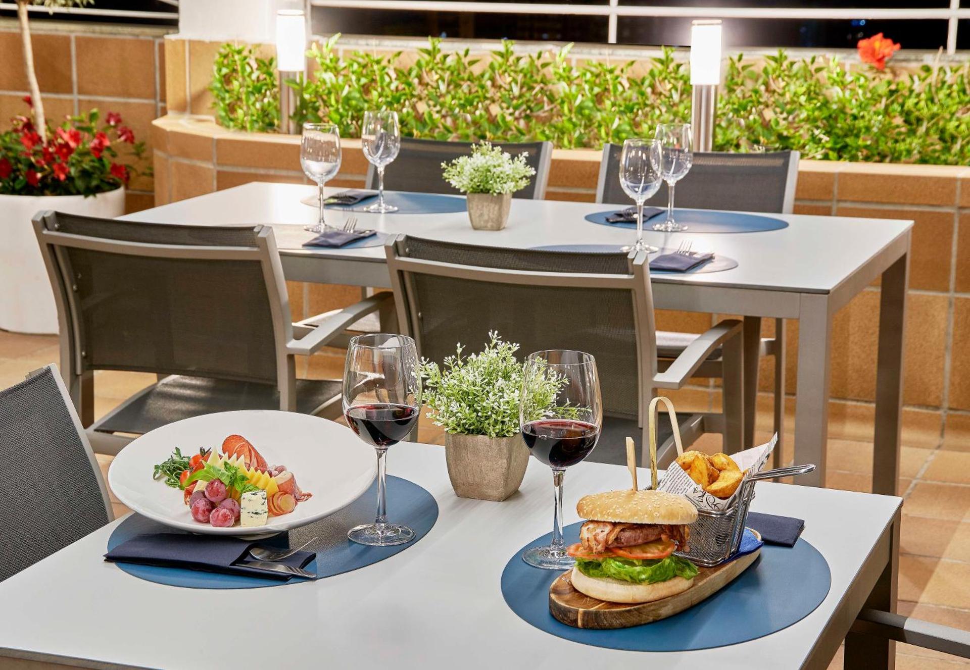 Restaurant/places to eat