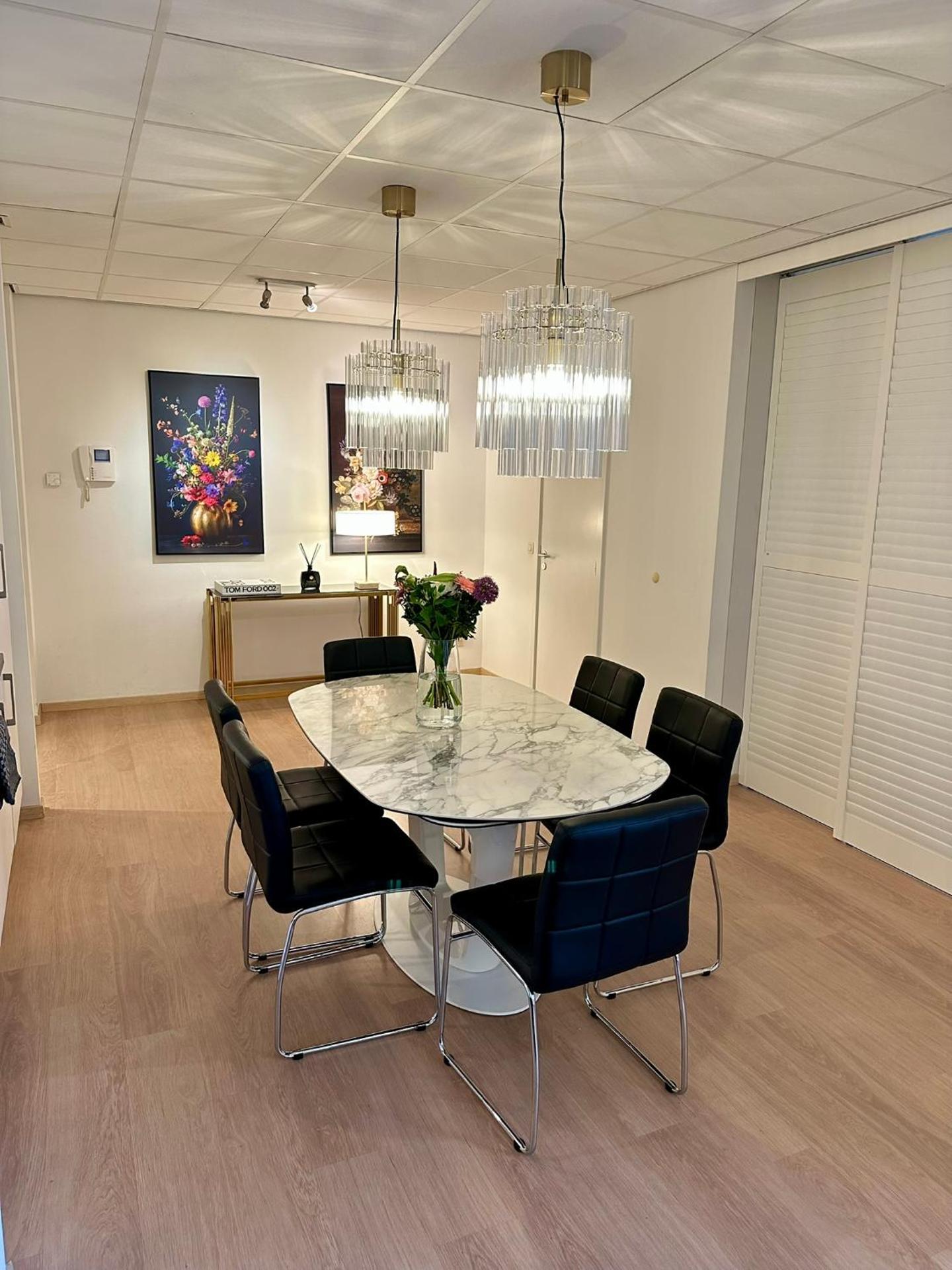 Grand Place - Prime Location 2 Bedroom Apartment