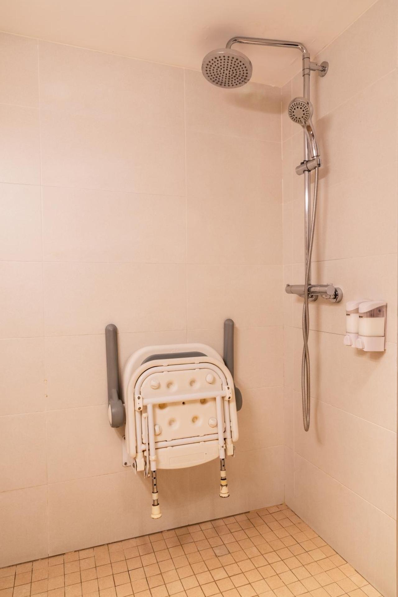 Junior Suite - Disability Access