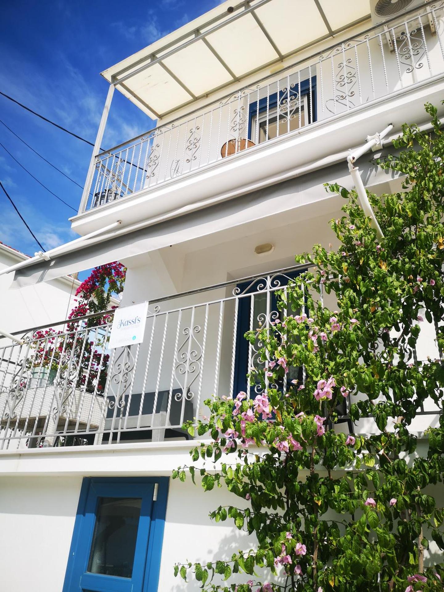 Kassi's seaside escape