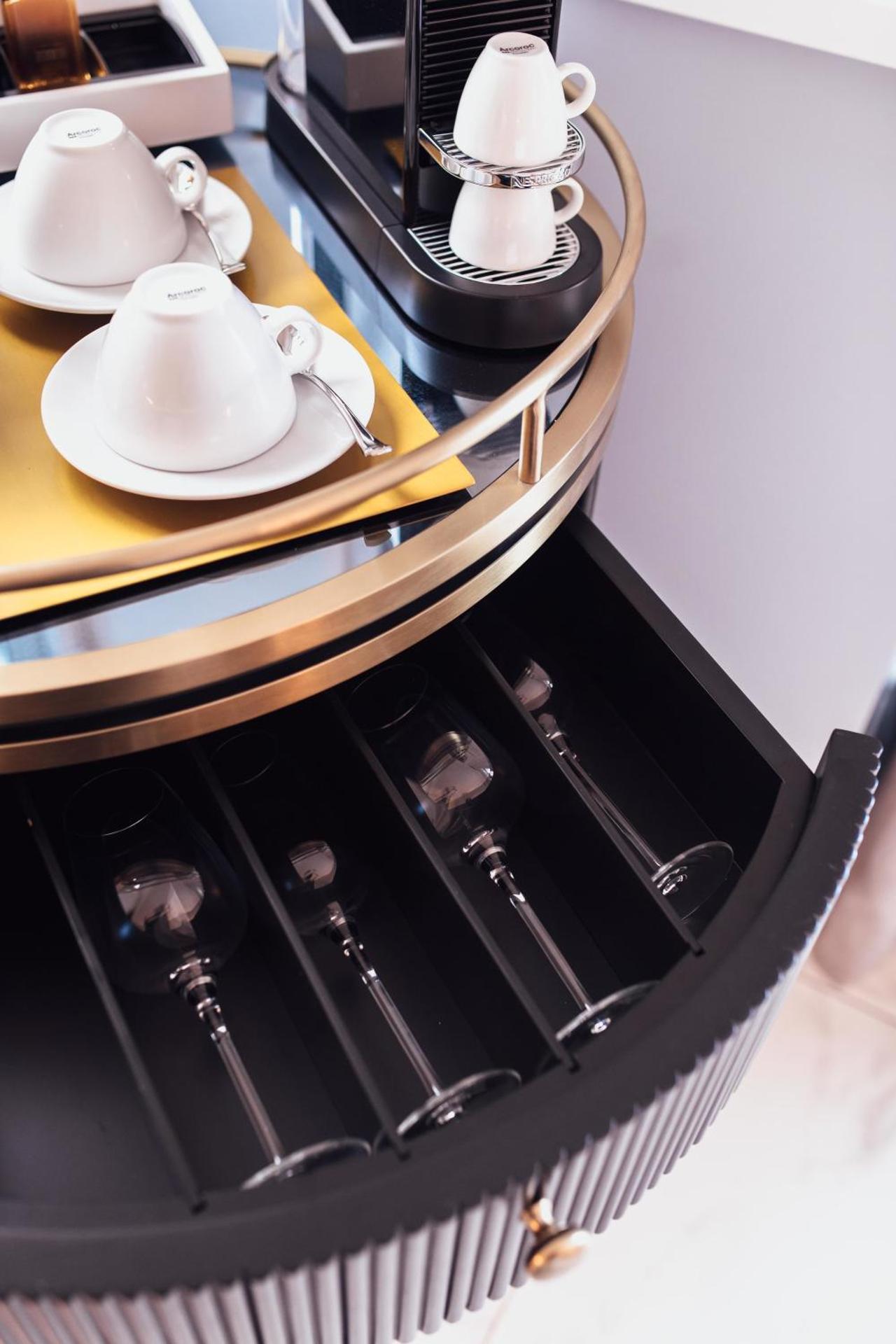 Coffee/tea facilities