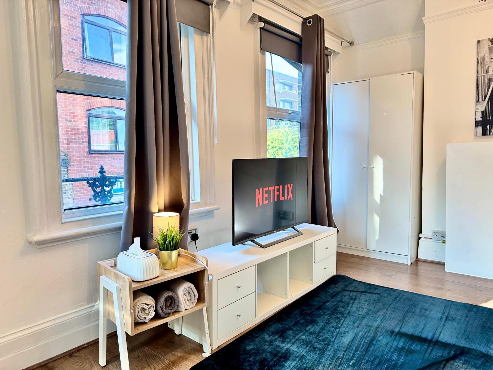 The Prestige Suite - London