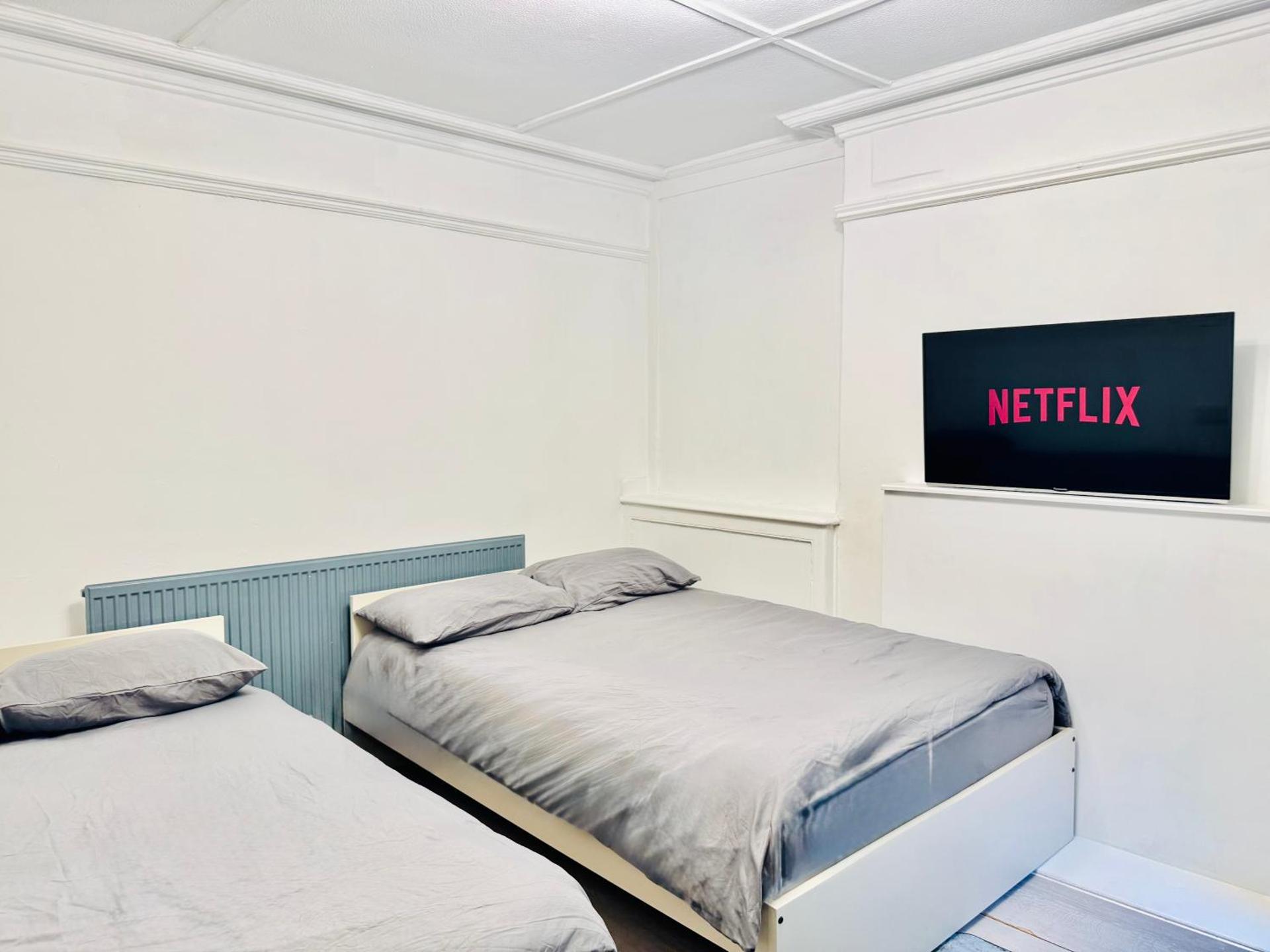 The Prestige Suite - London