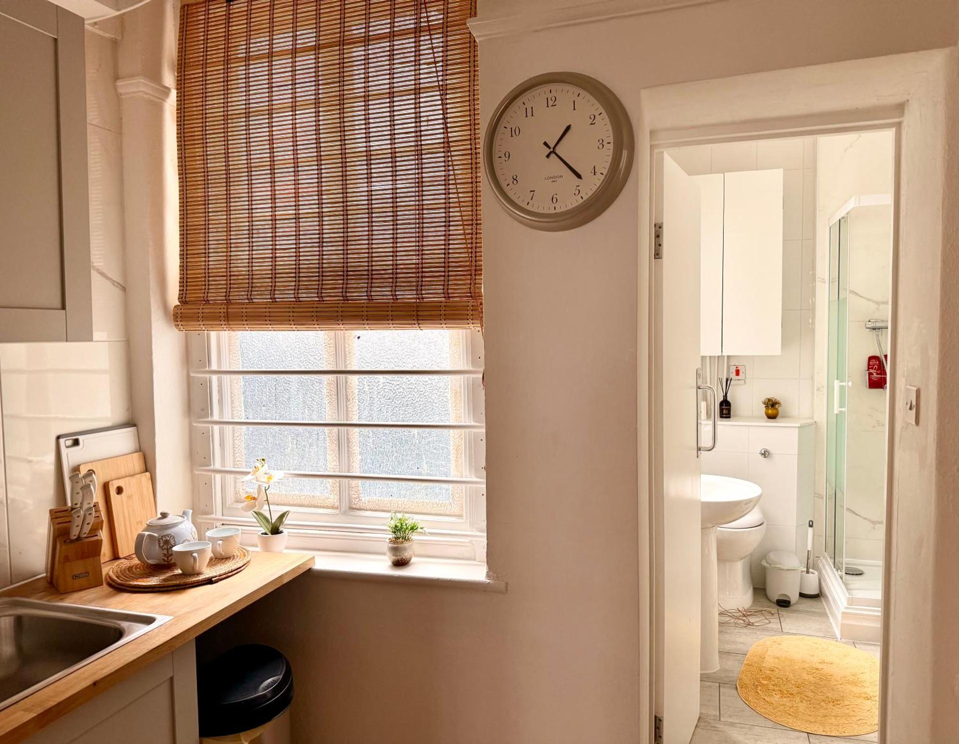 Candy Cafe Apartment