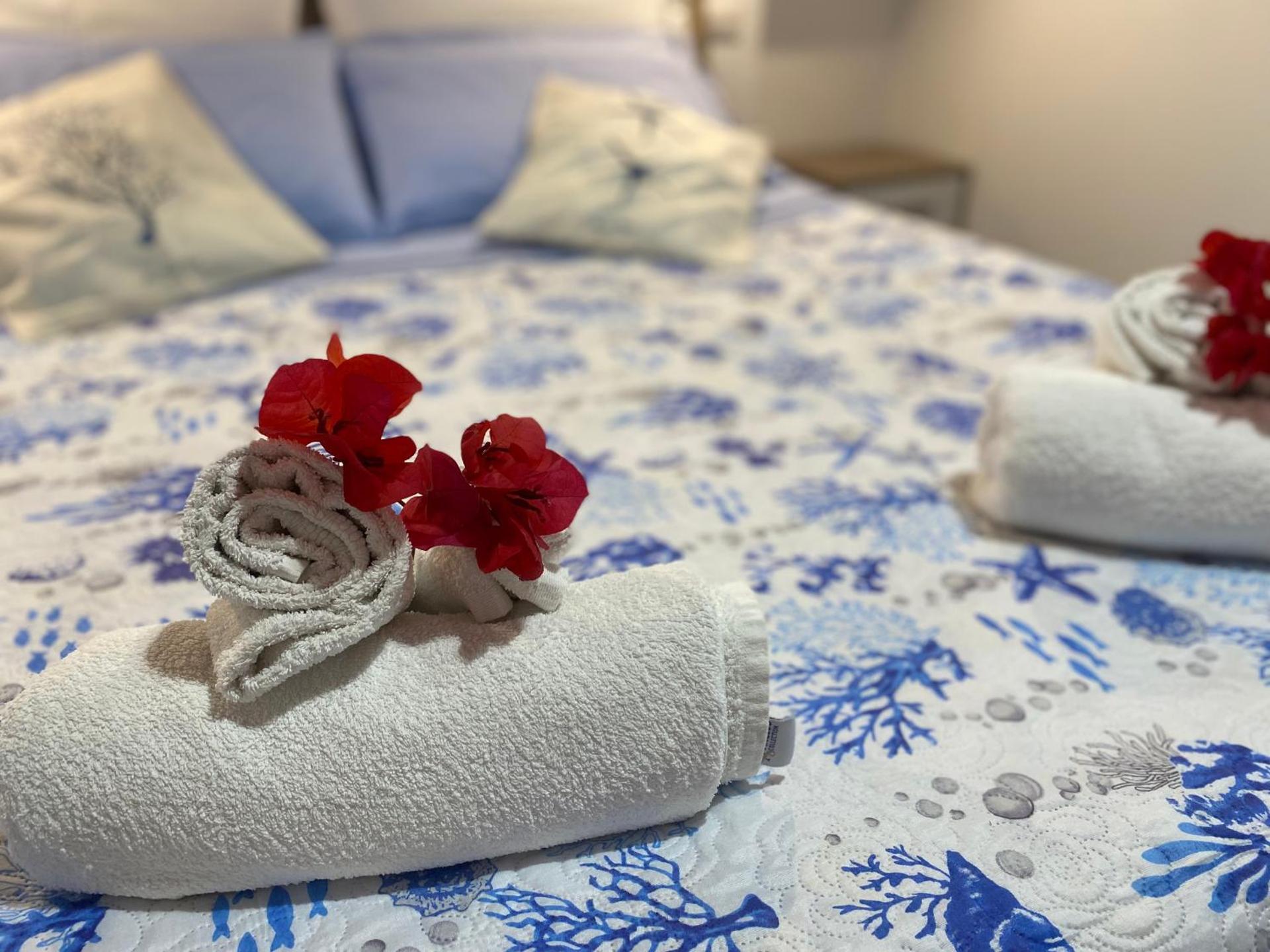 Lipari Centro Storico 5 mins from port Casa Celeste