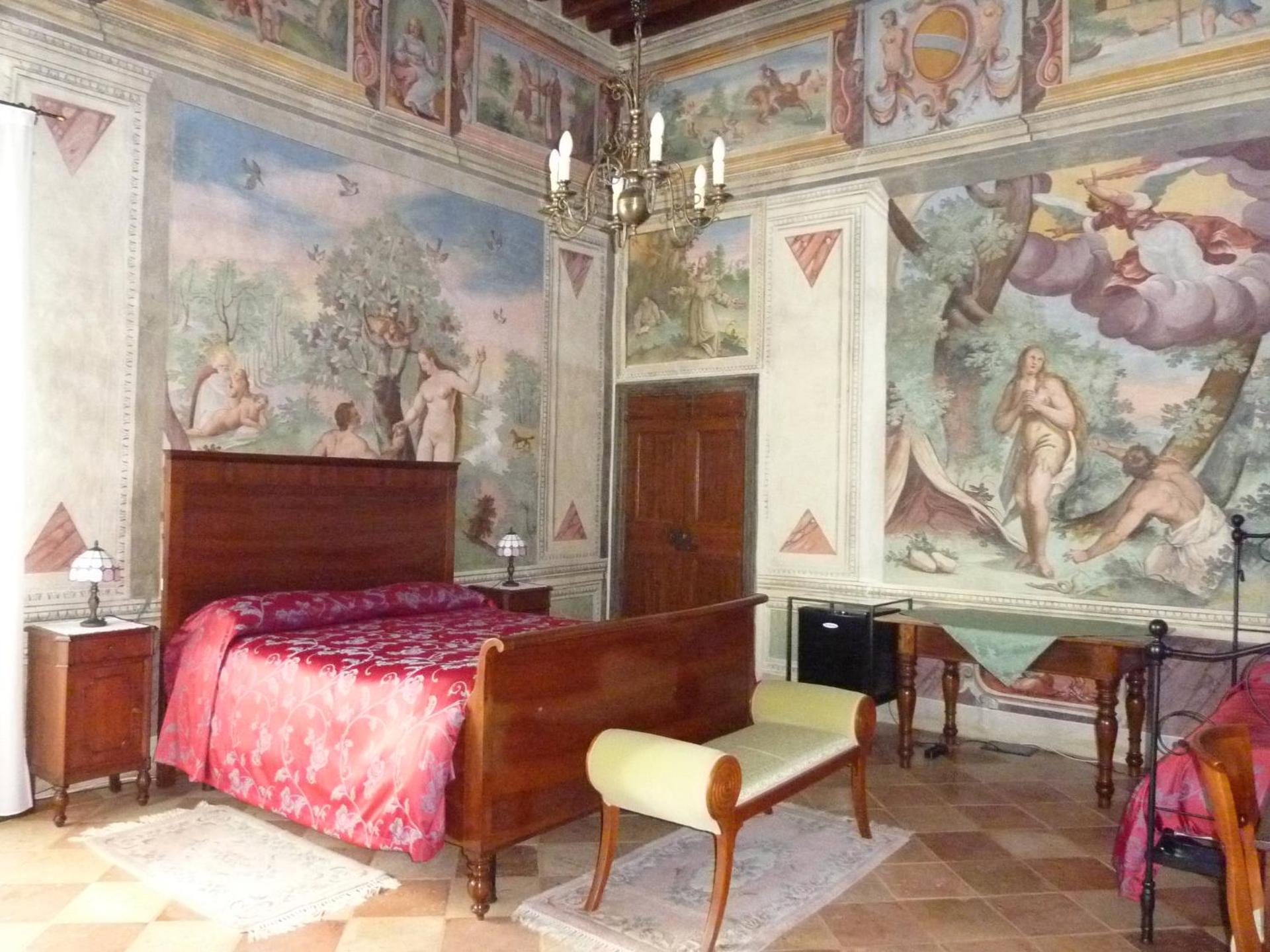 Triple Room with Private Bathroom