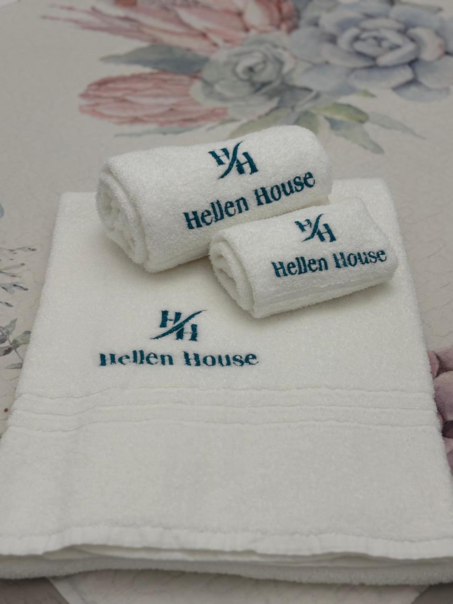 Hellen House Monopoli