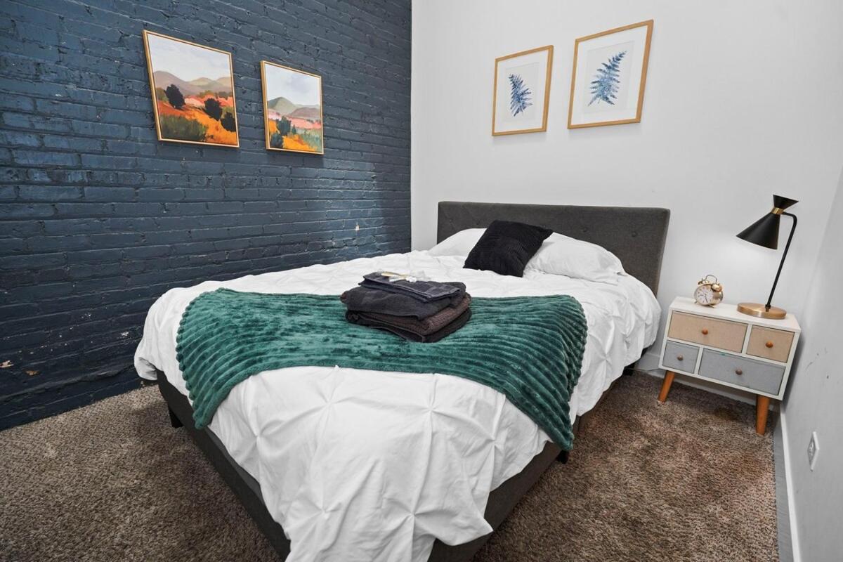 Modern 2BR 420 Friendly in Chicago South Loop Near Museum Campus, McCormick Place and Soldier Field