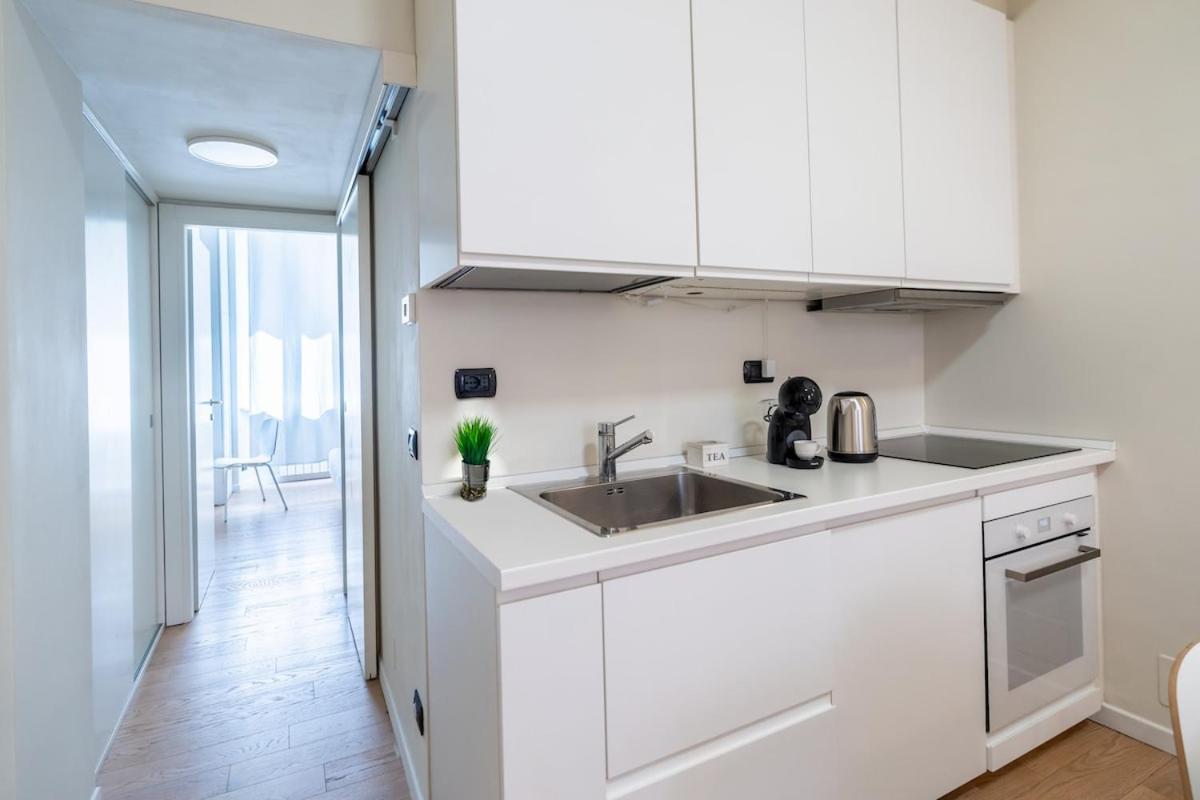 A 400m dalla metro con WiFi più parcheggio privato bici