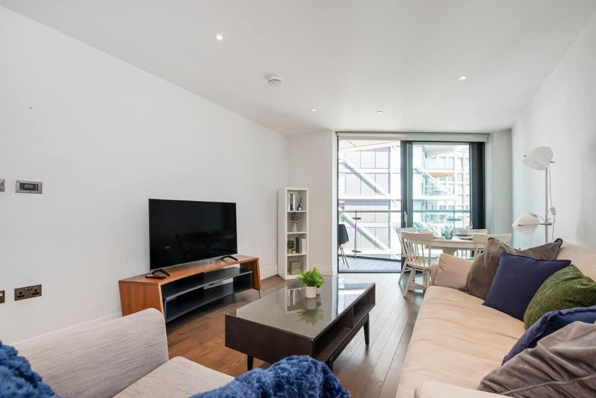 2 Bed Flat Big Ben View