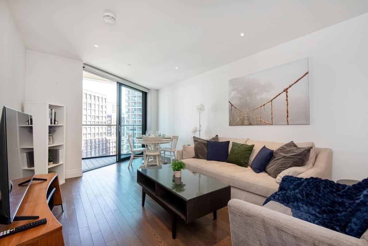 2 Bed Flat Big Ben View