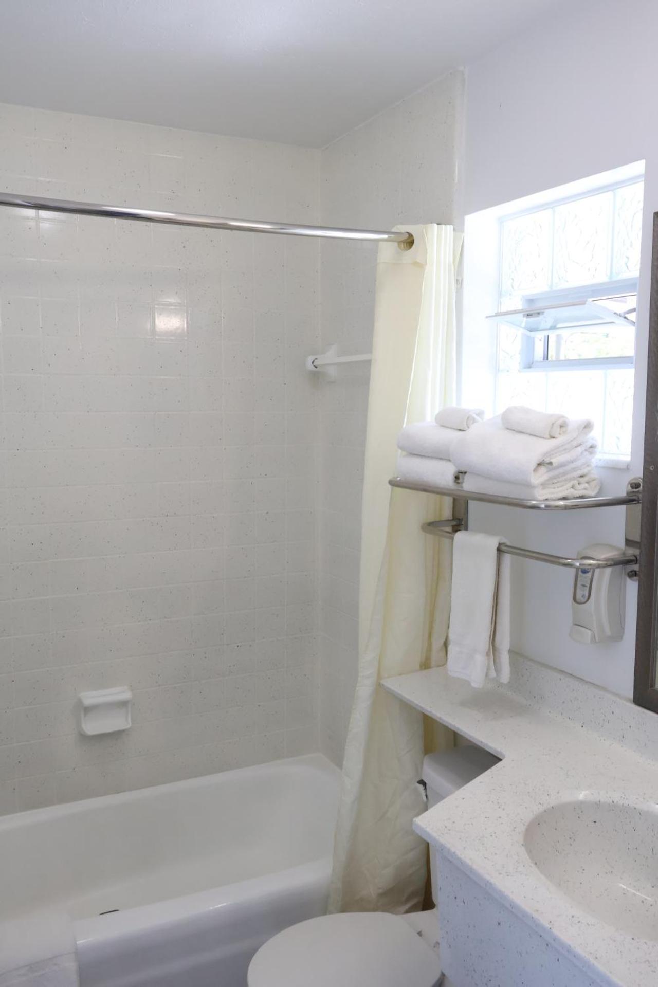 Economy Inn Historic District