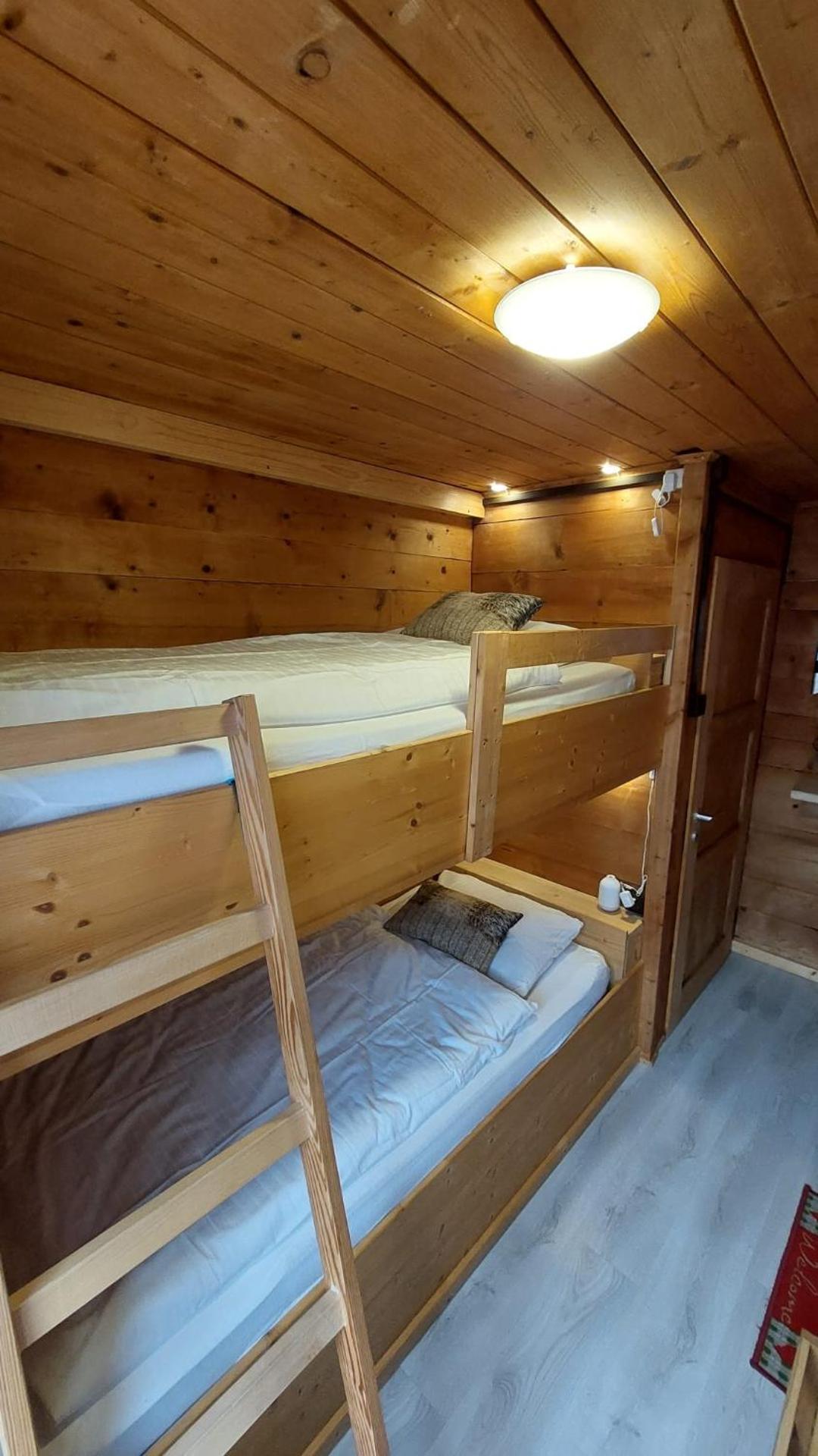 Auberge Restaurant les Aiguilles Rouges