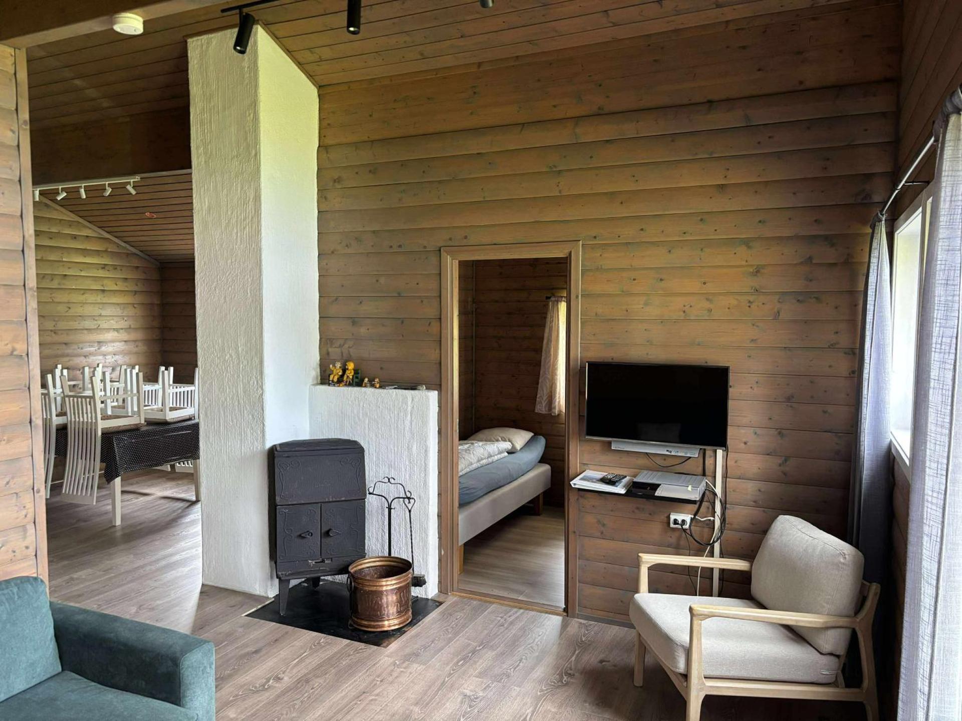 Communal lounge/ TV room