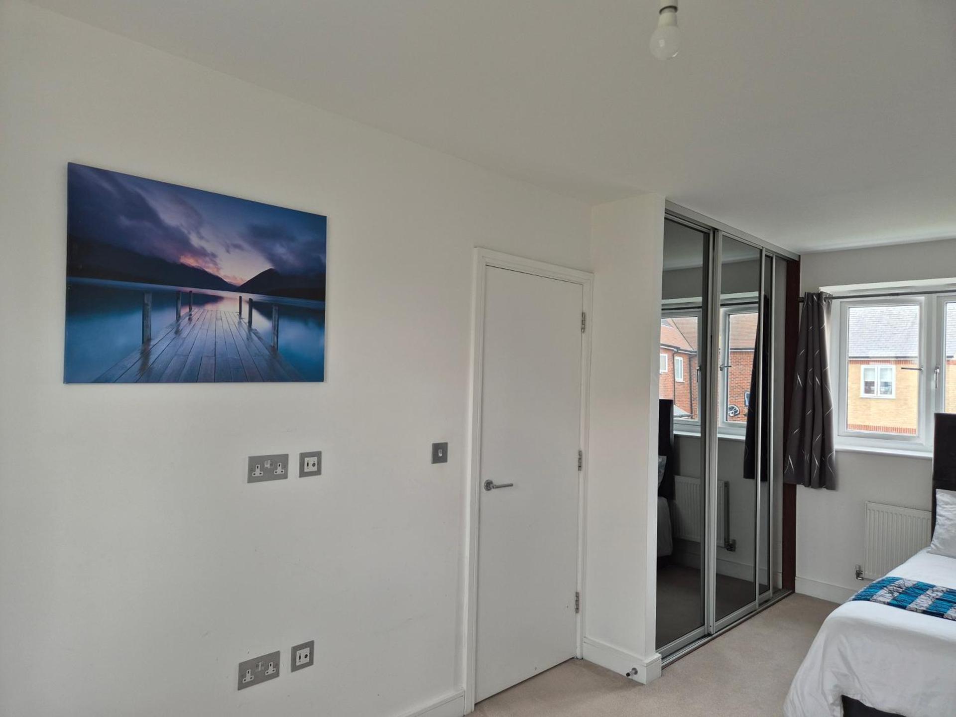 Double Room in a shared 4 bedroom family home in Broomfield