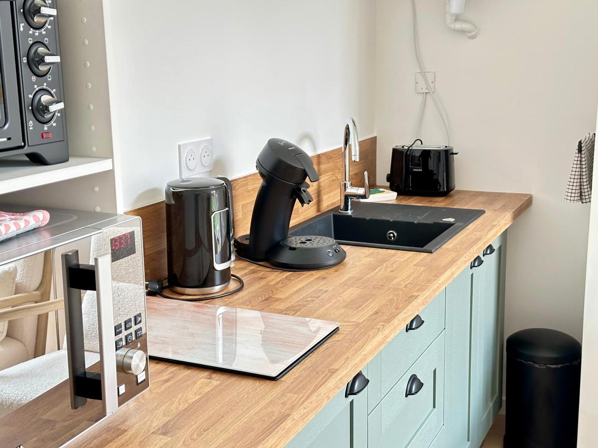 Coffee/tea facilities