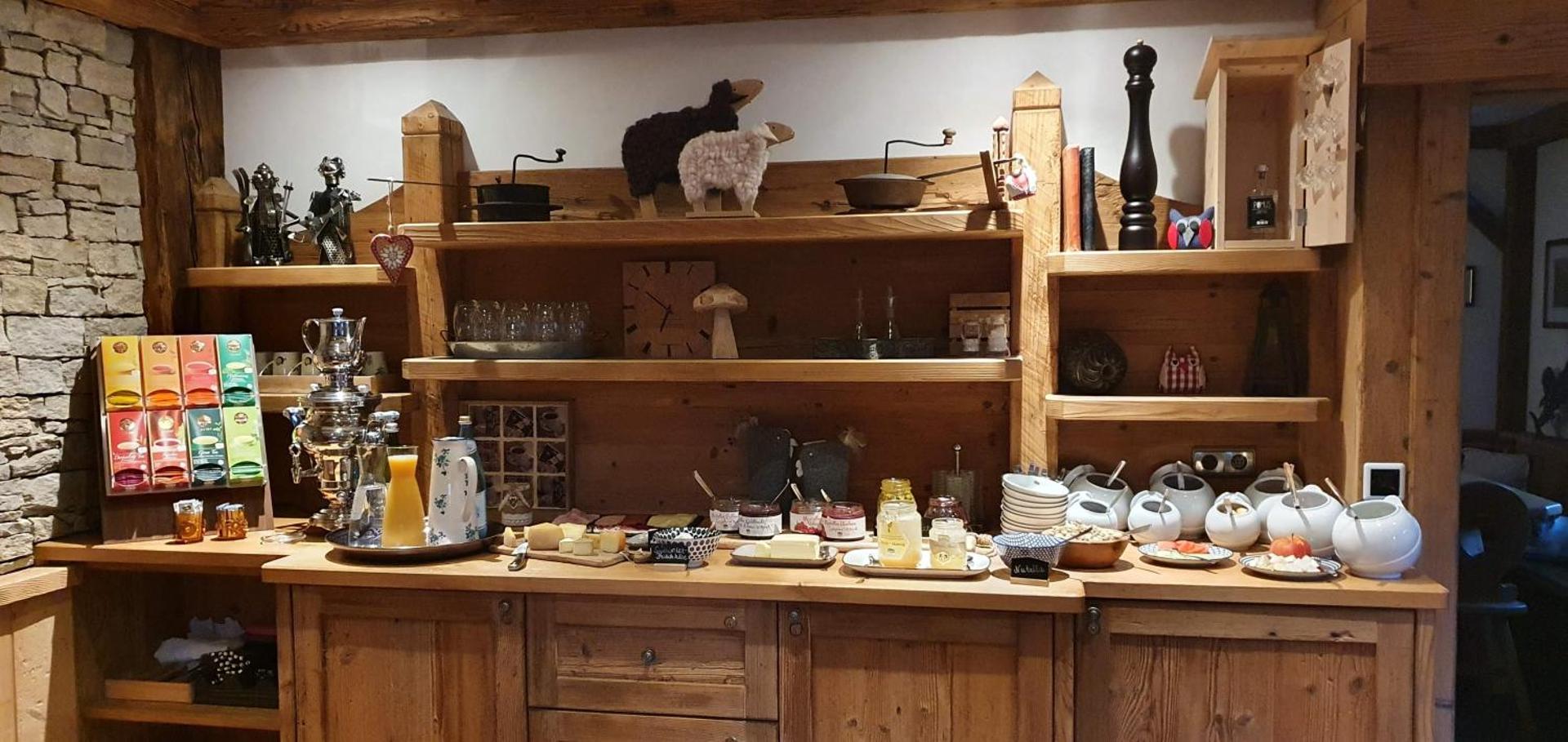 Coffee/tea facilities