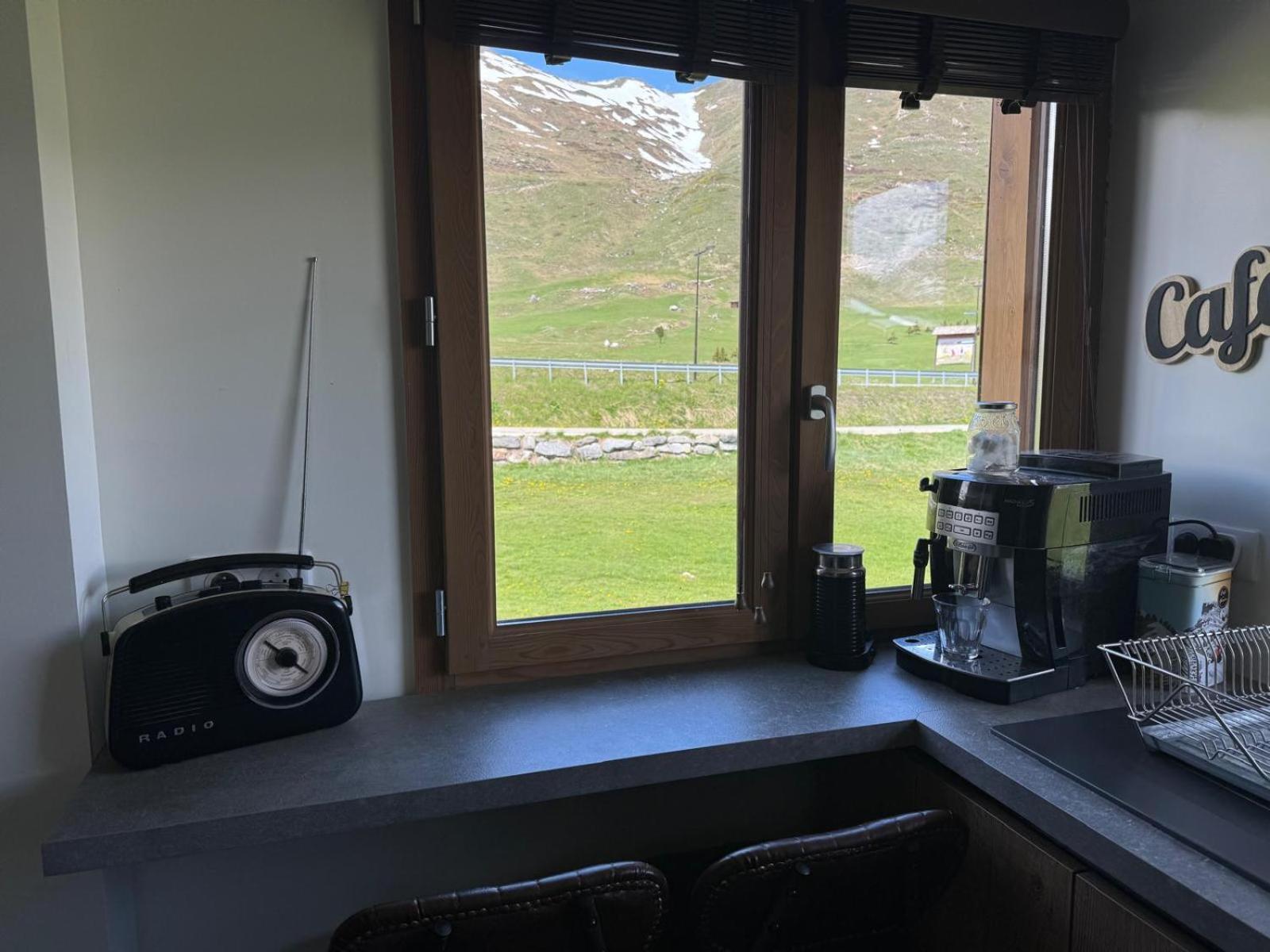 Dans Chalet aux Chartreux - T4 Duplex 100m2 traversant Vue Lac - Fibre, Golf