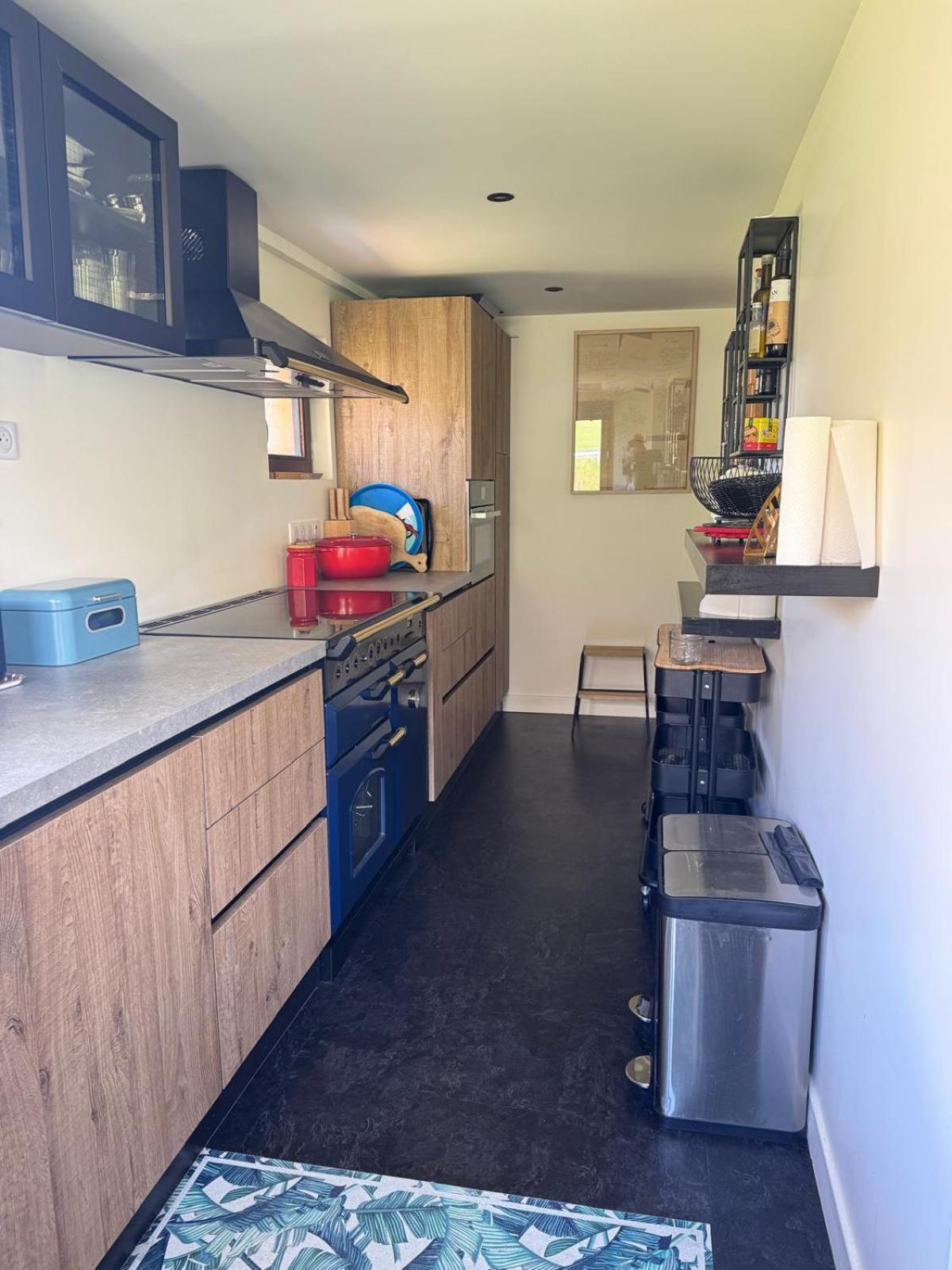 Dans Chalet aux Chartreux - T4 Duplex 100m2 traversant Vue Lac - Fibre, Golf