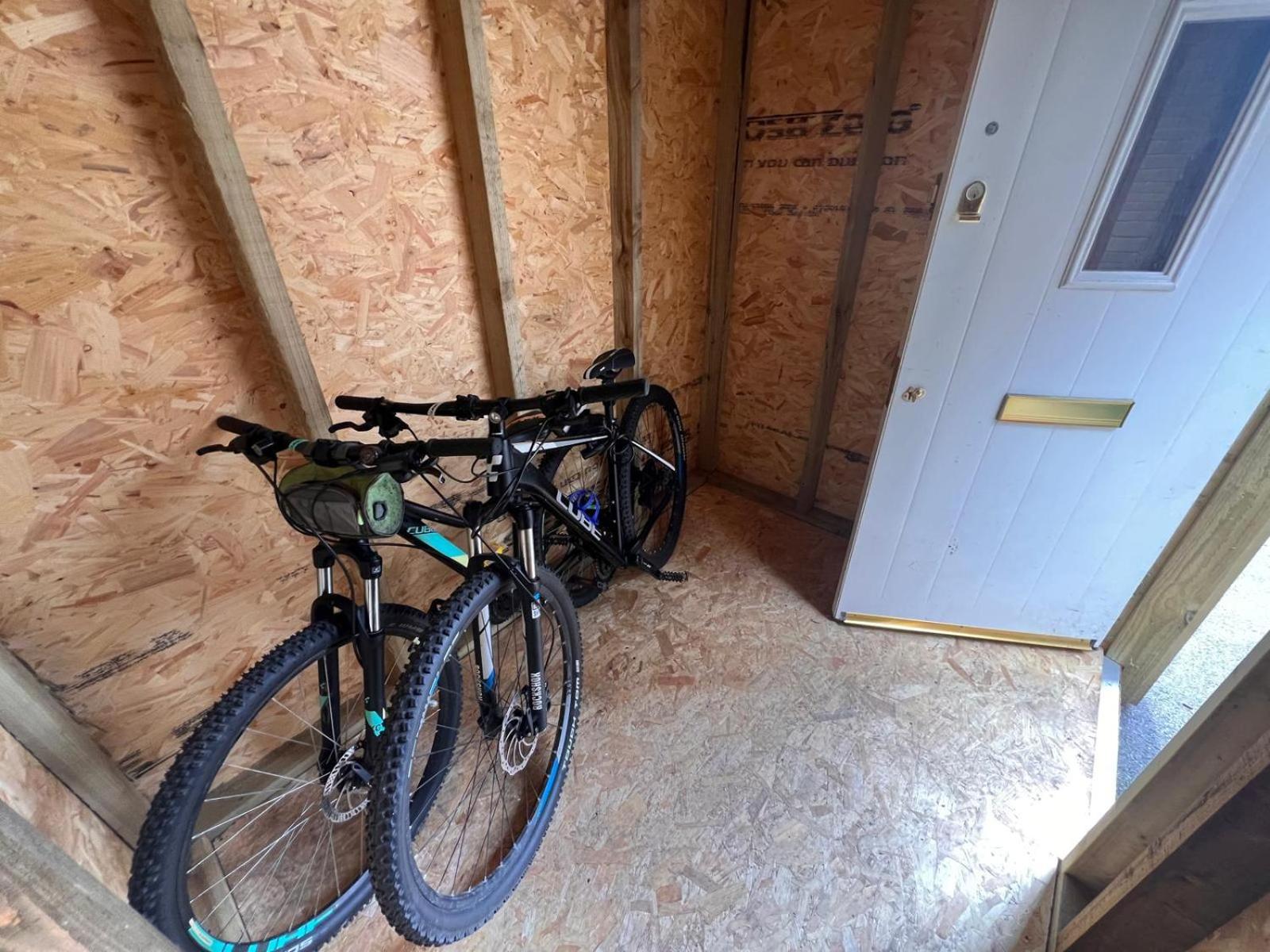 Apartment 1 The Baileys Cwm 2 Bedroom Sleeps 4