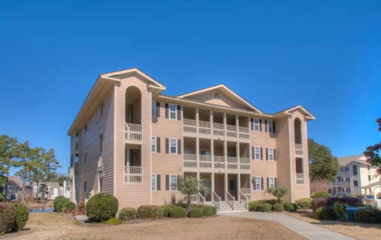 Breezy Oasis - Pool-Jacuzzi-Walk to Beach-Snowbird