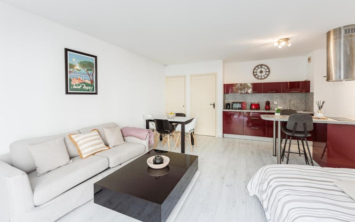 Chic appartement, coeur de Saint Tropez, Place des Lices